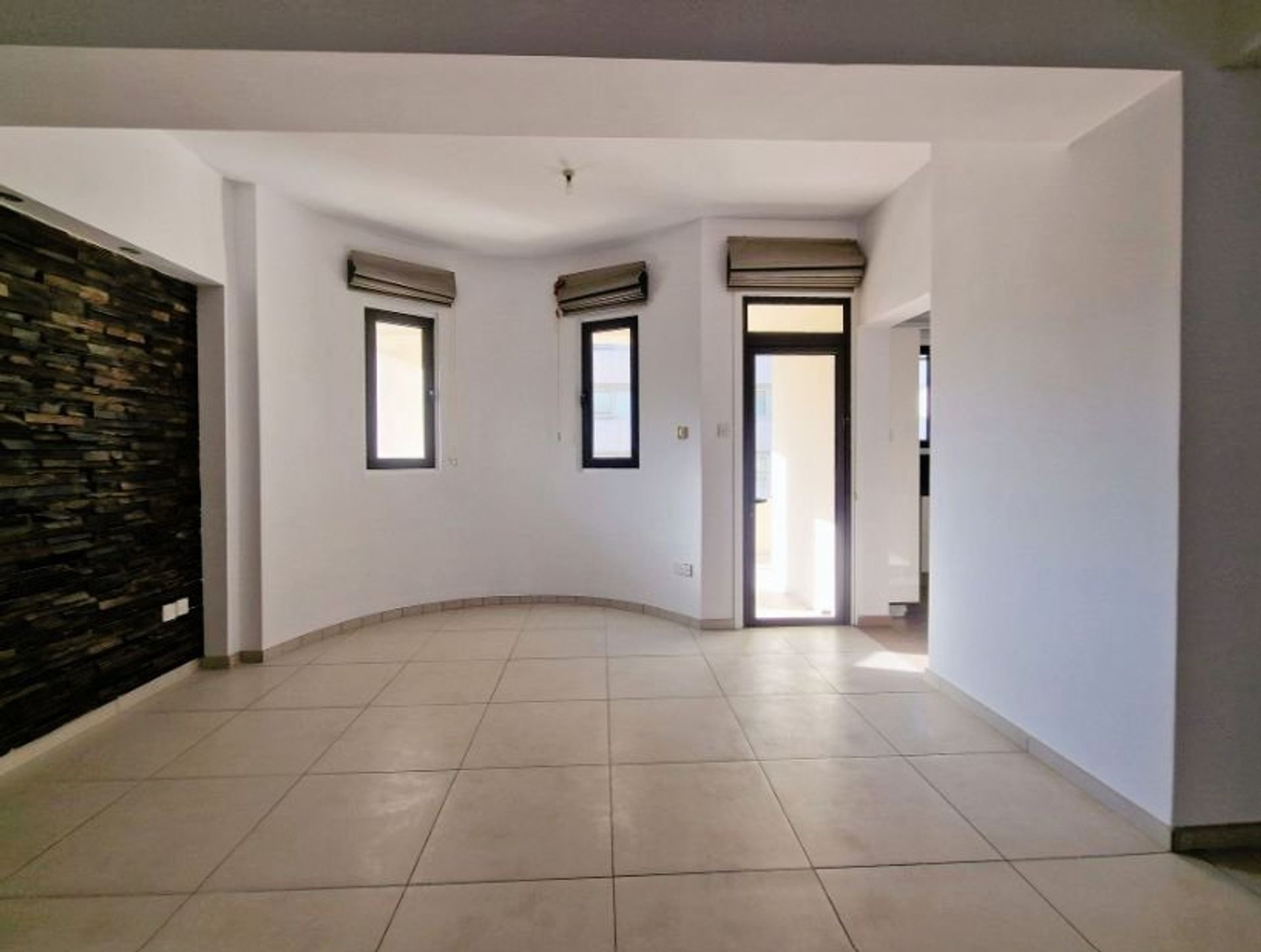 Condominio en Nicosia, Nicosia 12609109