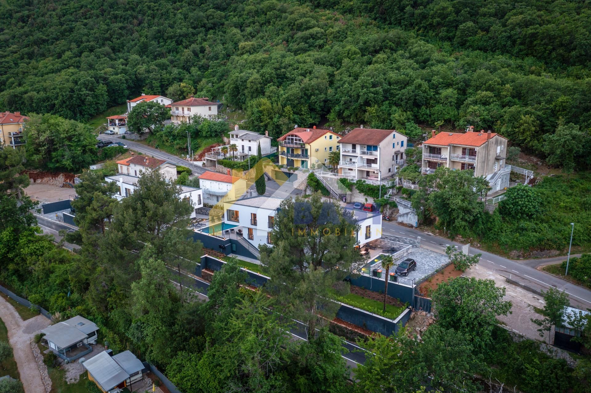 casa no Mošćenička Draga, Primorje-Gorski Kotar County 12609634