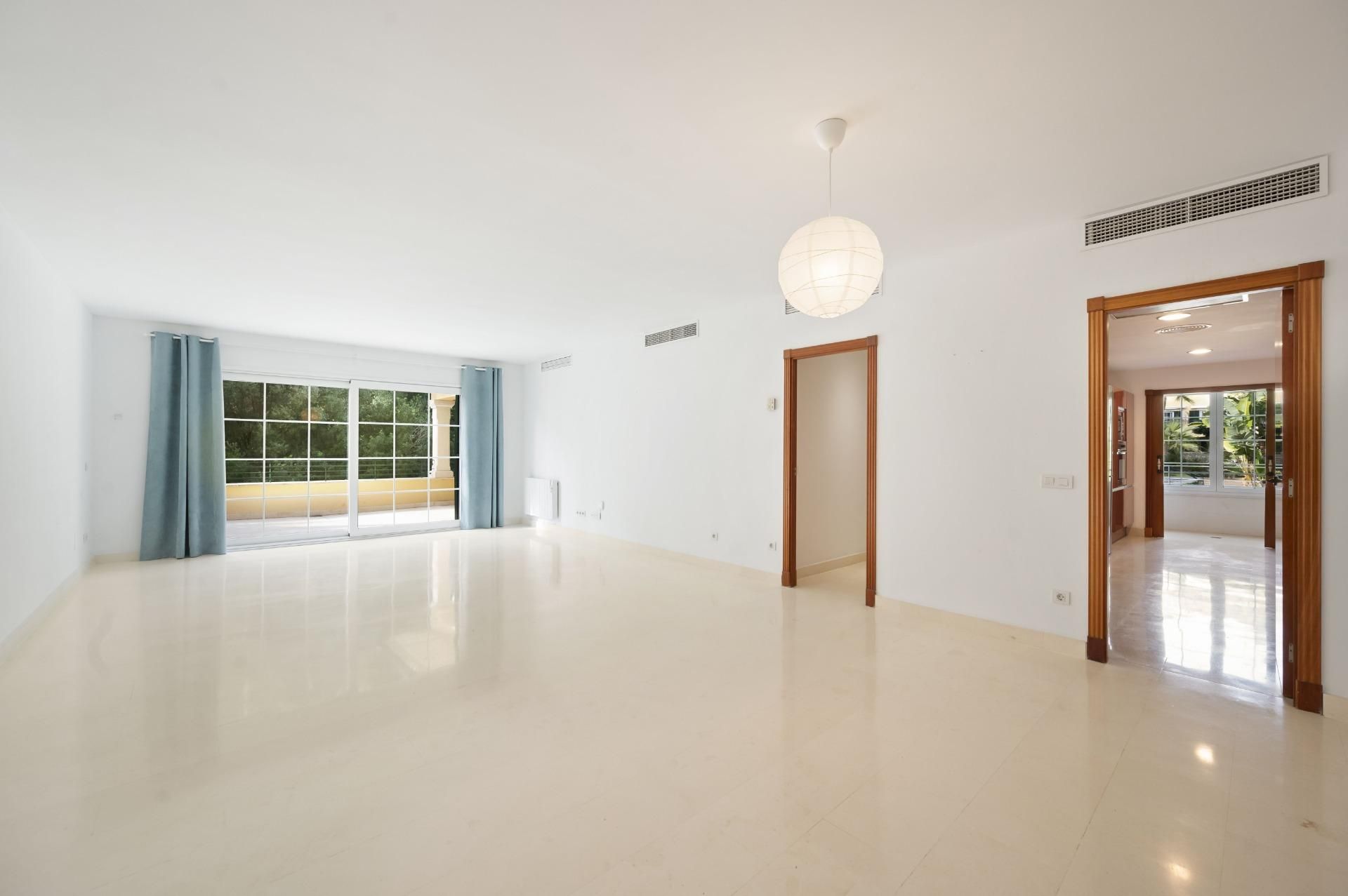 Condominium dans El Terreño, les Îles Baléares 12609843