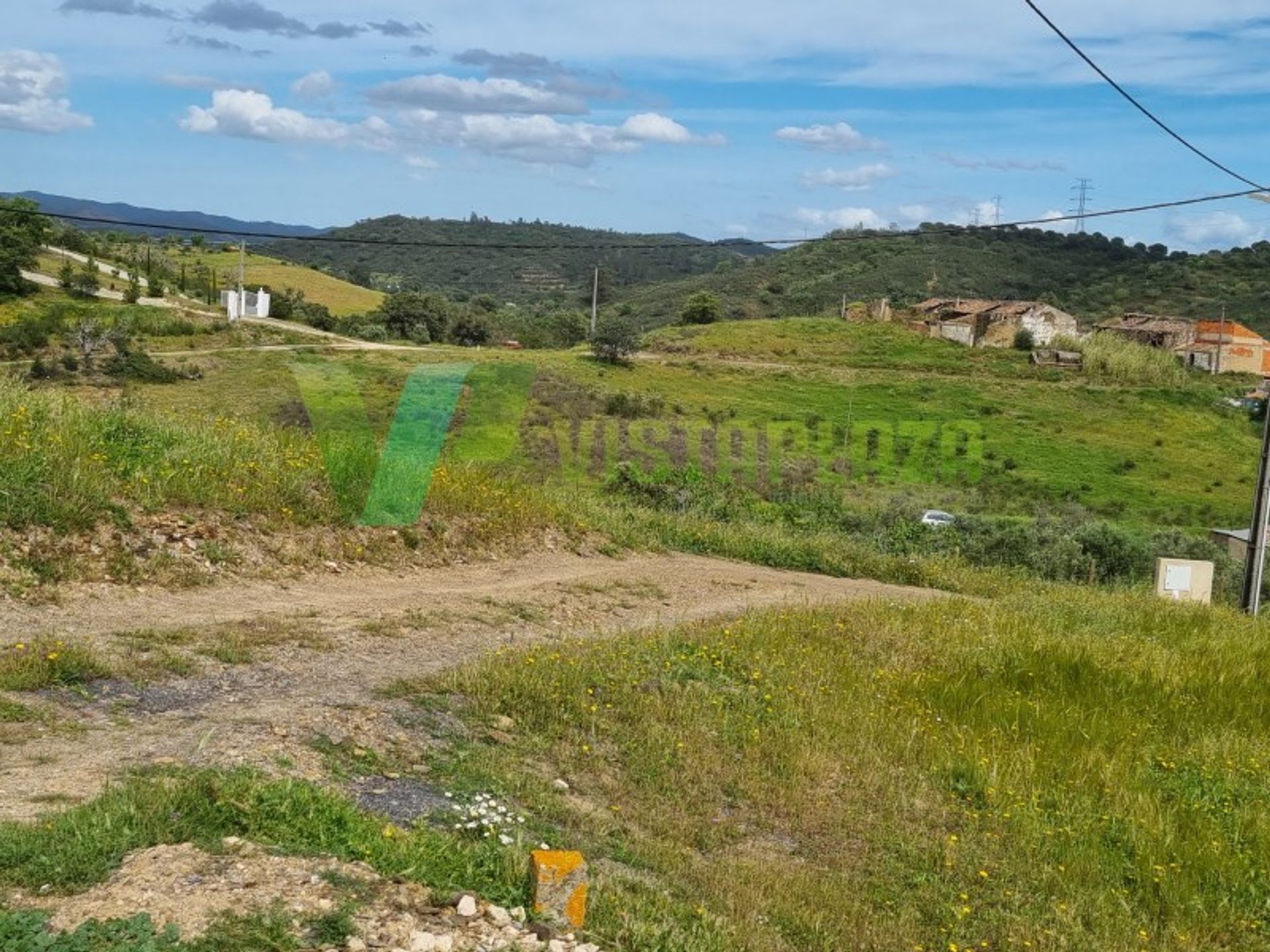 Terre dans São Bartolomeu de Messines, Faro 12610204