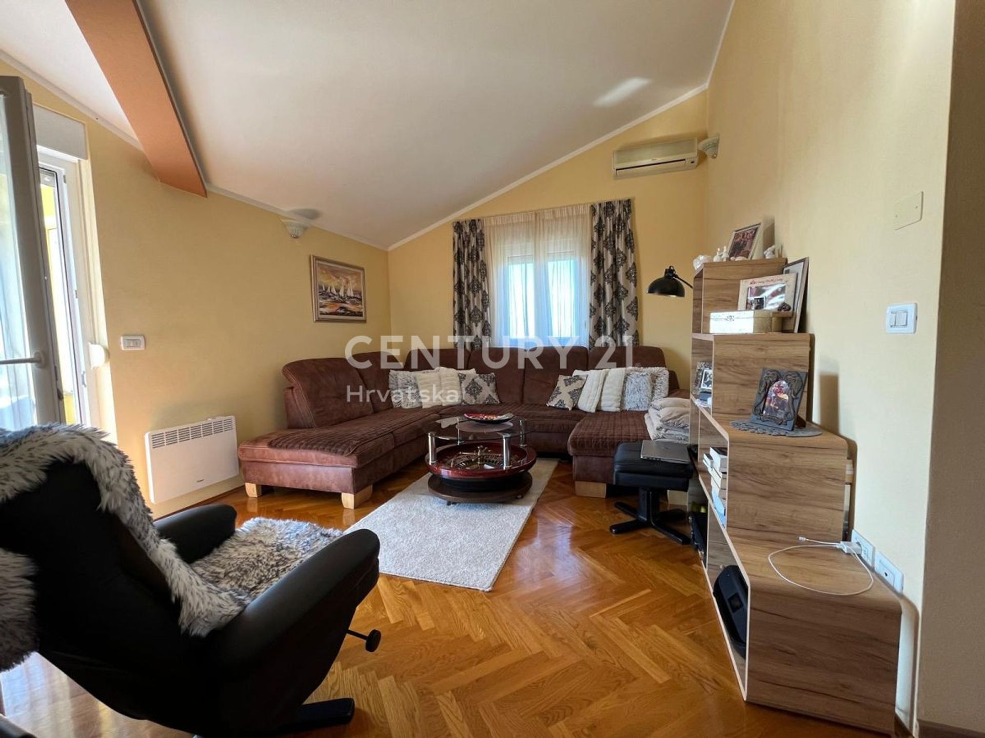 Condominium dans Umag, Istria County 12610897