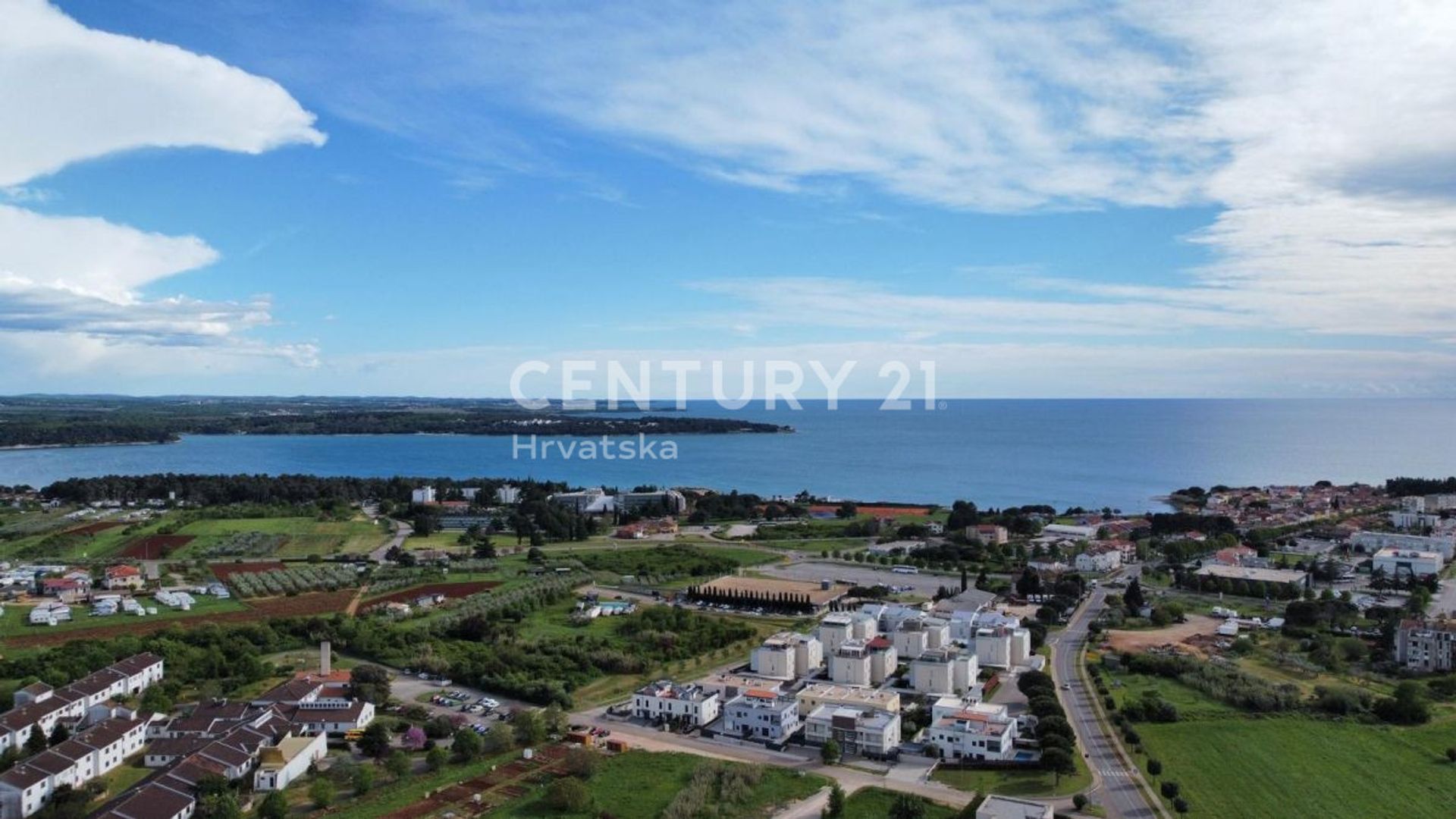 Land in Novigrad, Istria County 12610899