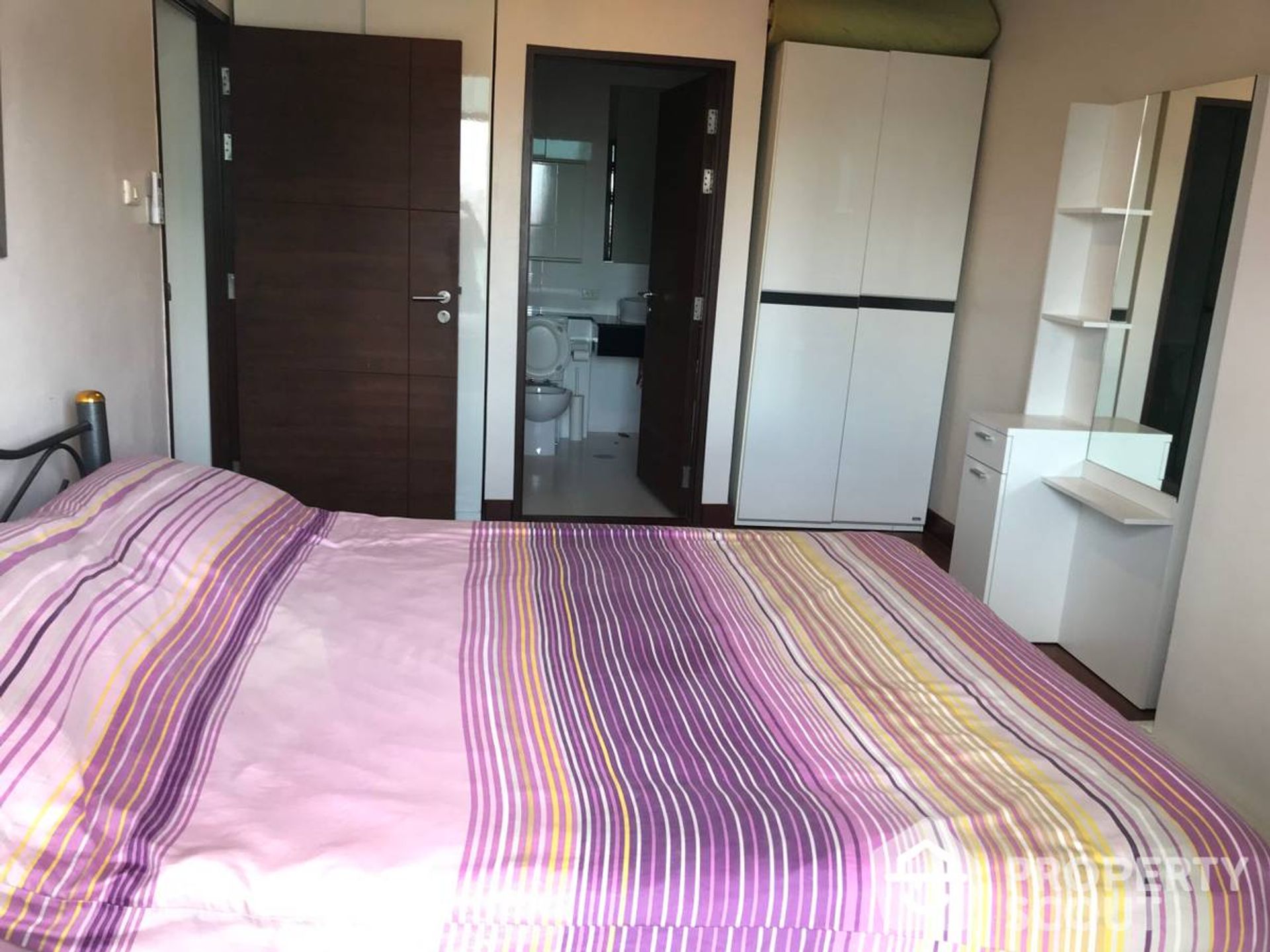 Condominium in Ban Na Lied, Krung Thep Maha Nakhon 12611260