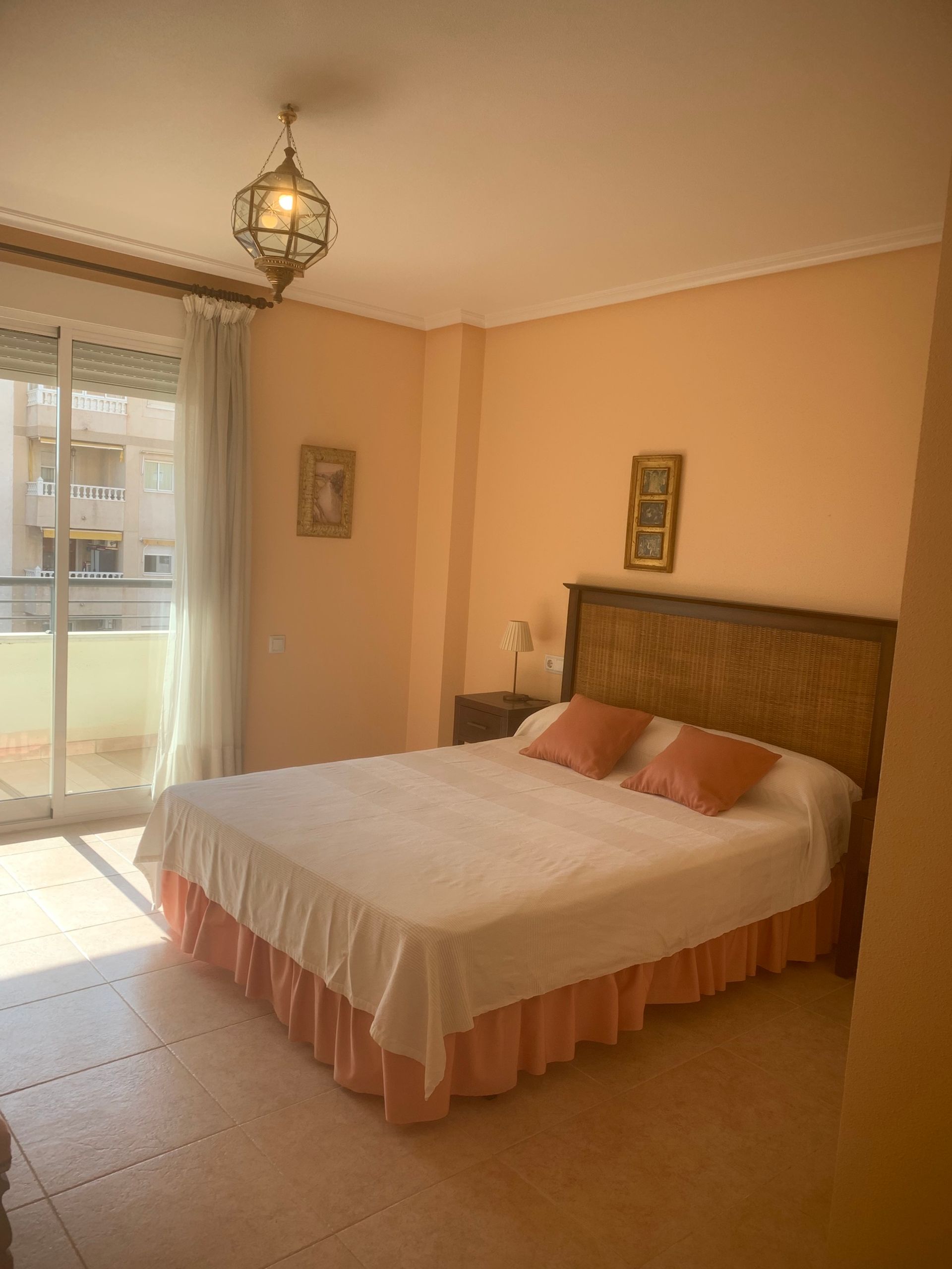 Condominio en Torrevieja, Comunidad Valenciana 12612138