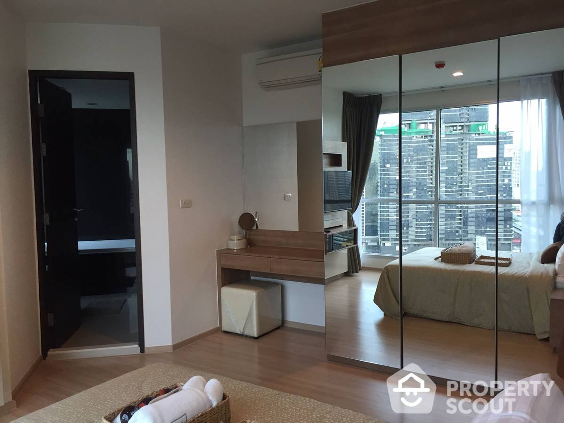 Condominium dans Sathon, Krung Thep Maha Nakhon 12613125