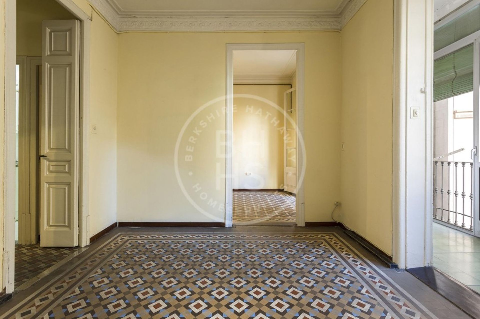 Condominium dans Barcelone, Catalogne 12613416