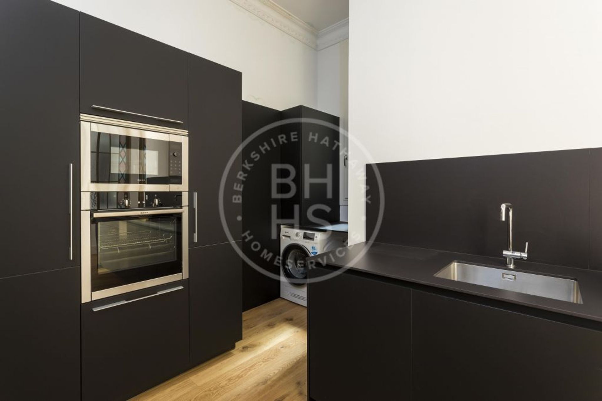 Condominio en Barcelona, Cataluña 12613471