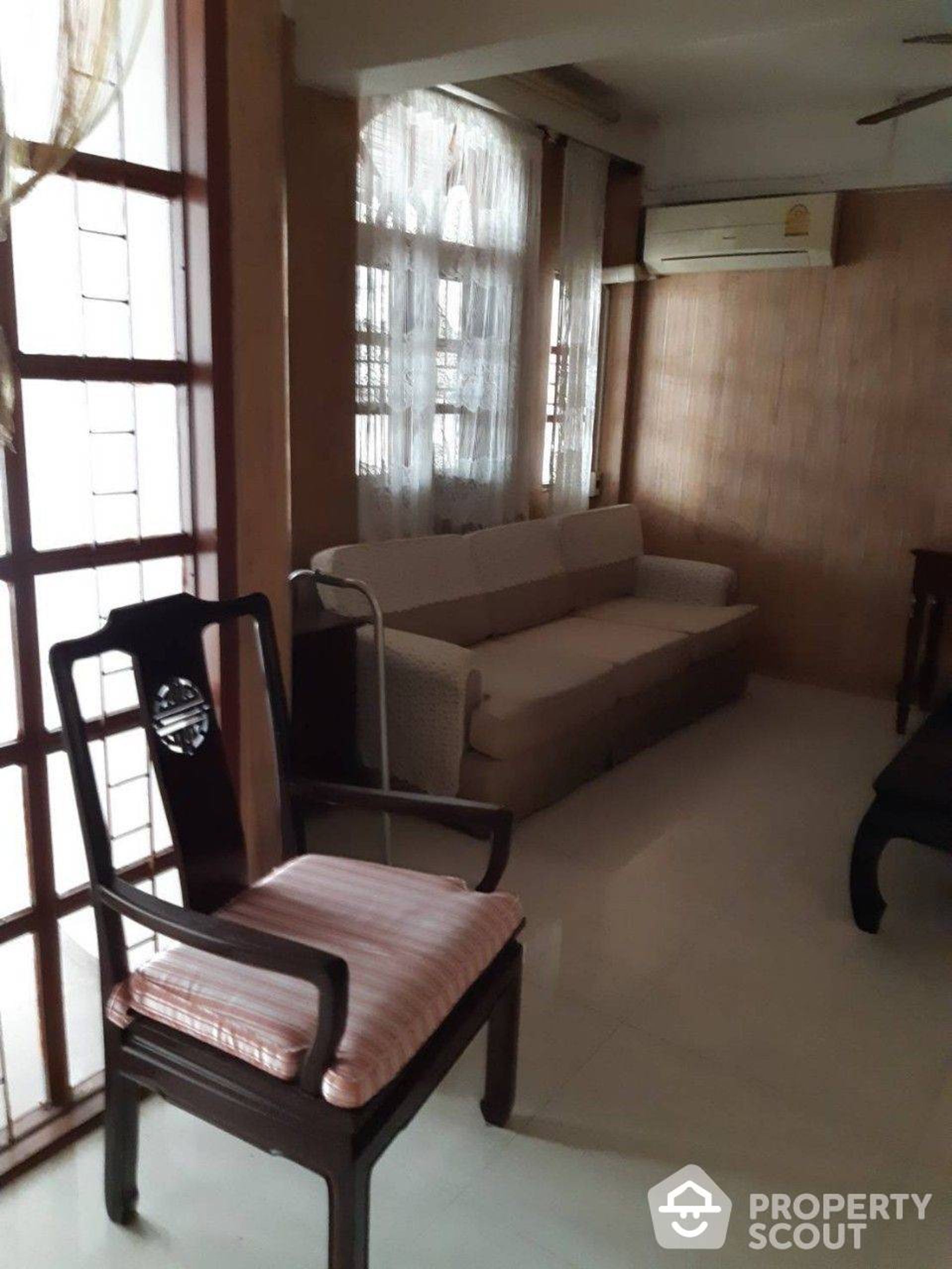 Hus i , Krung Thep Maha Nakhon 12616869