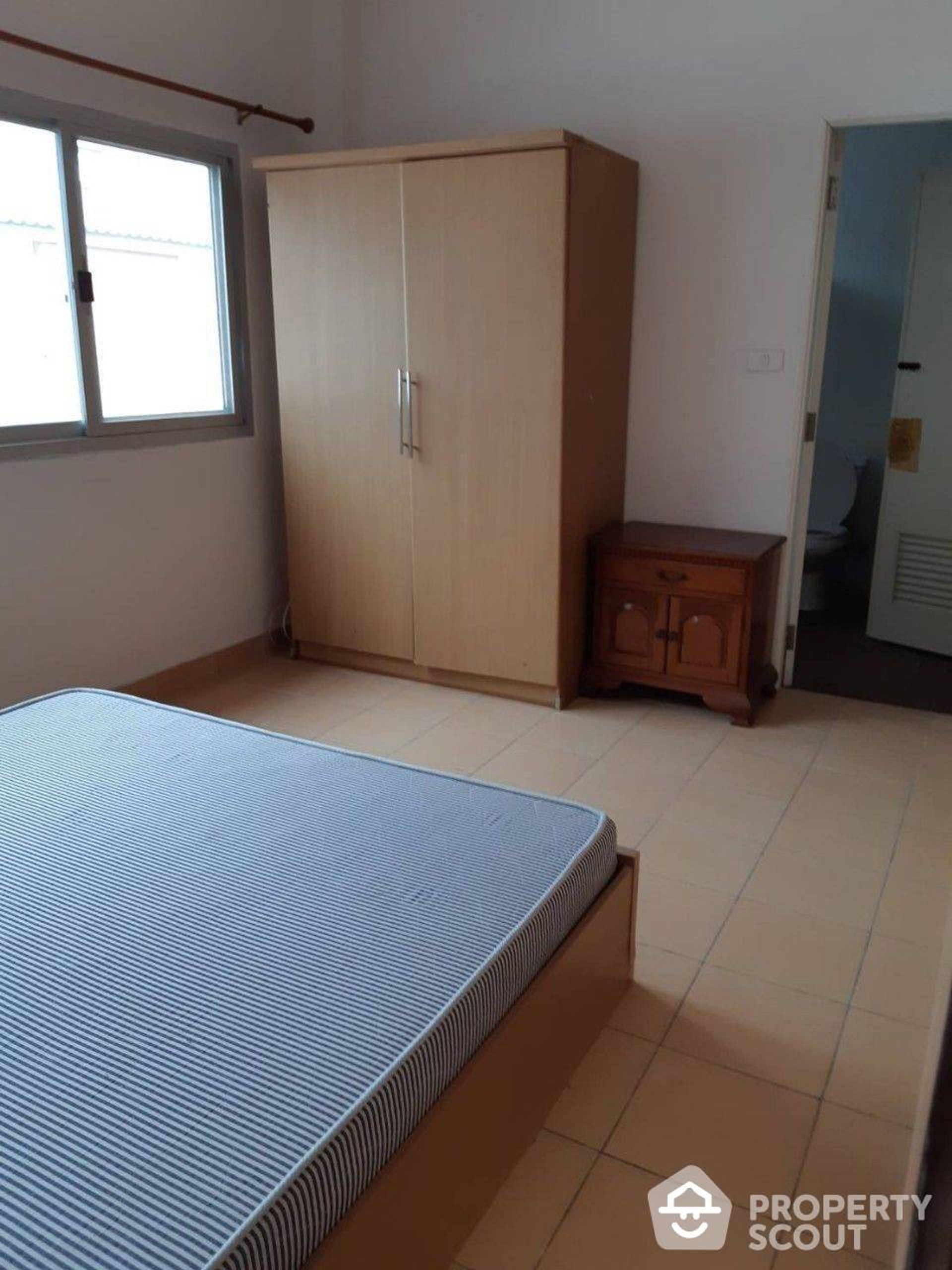 Huis in Watthana, Krung Thep Maha Nakhon 12616869