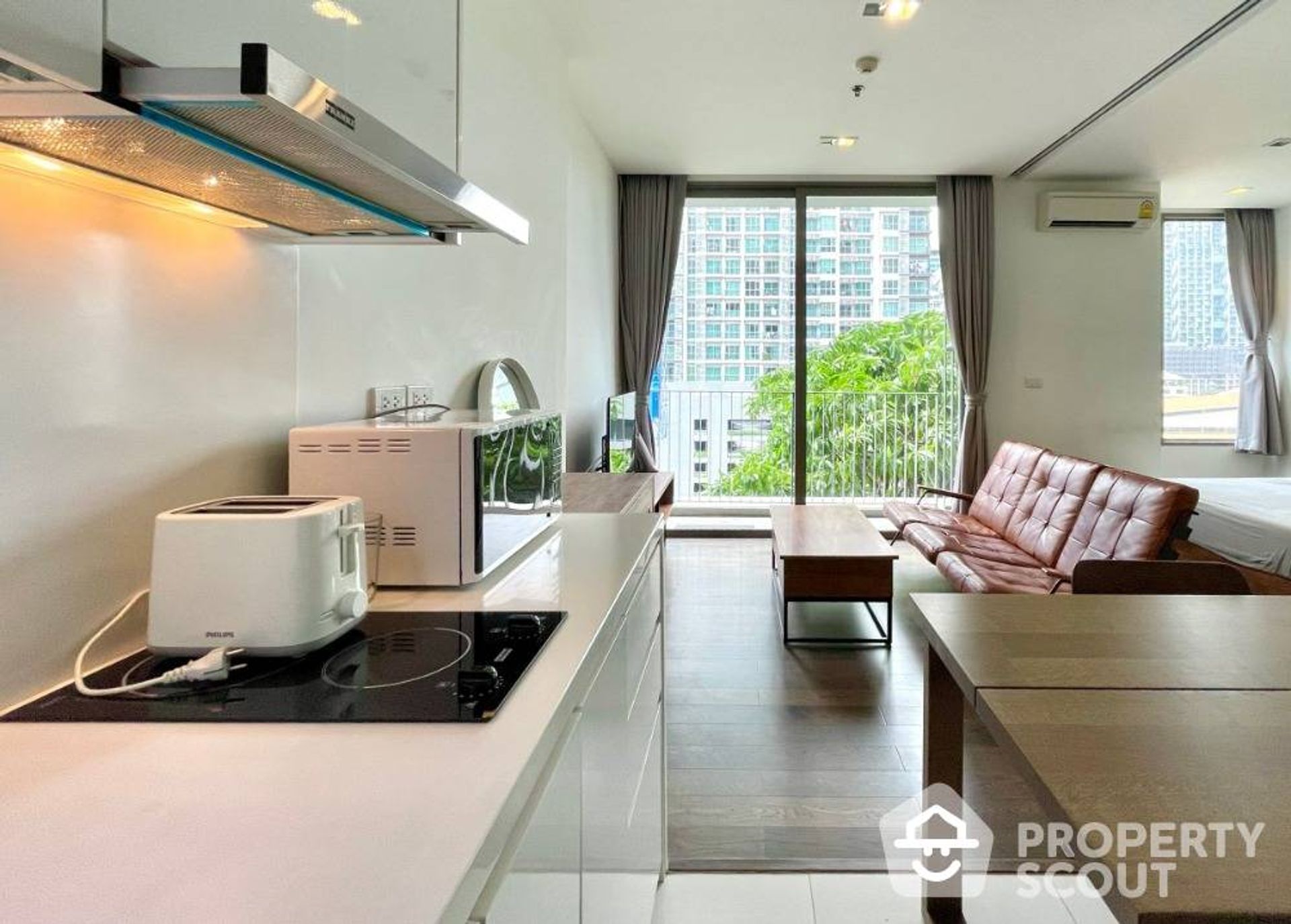 Condominium in Sathon, Krung Thep Maha Nakhon 12618971