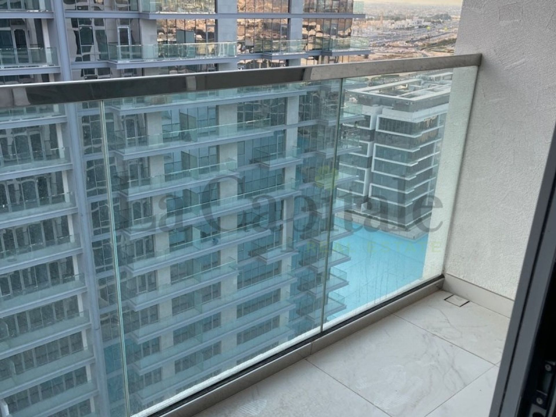 Condominium dans Dubai, Dubai 12620521