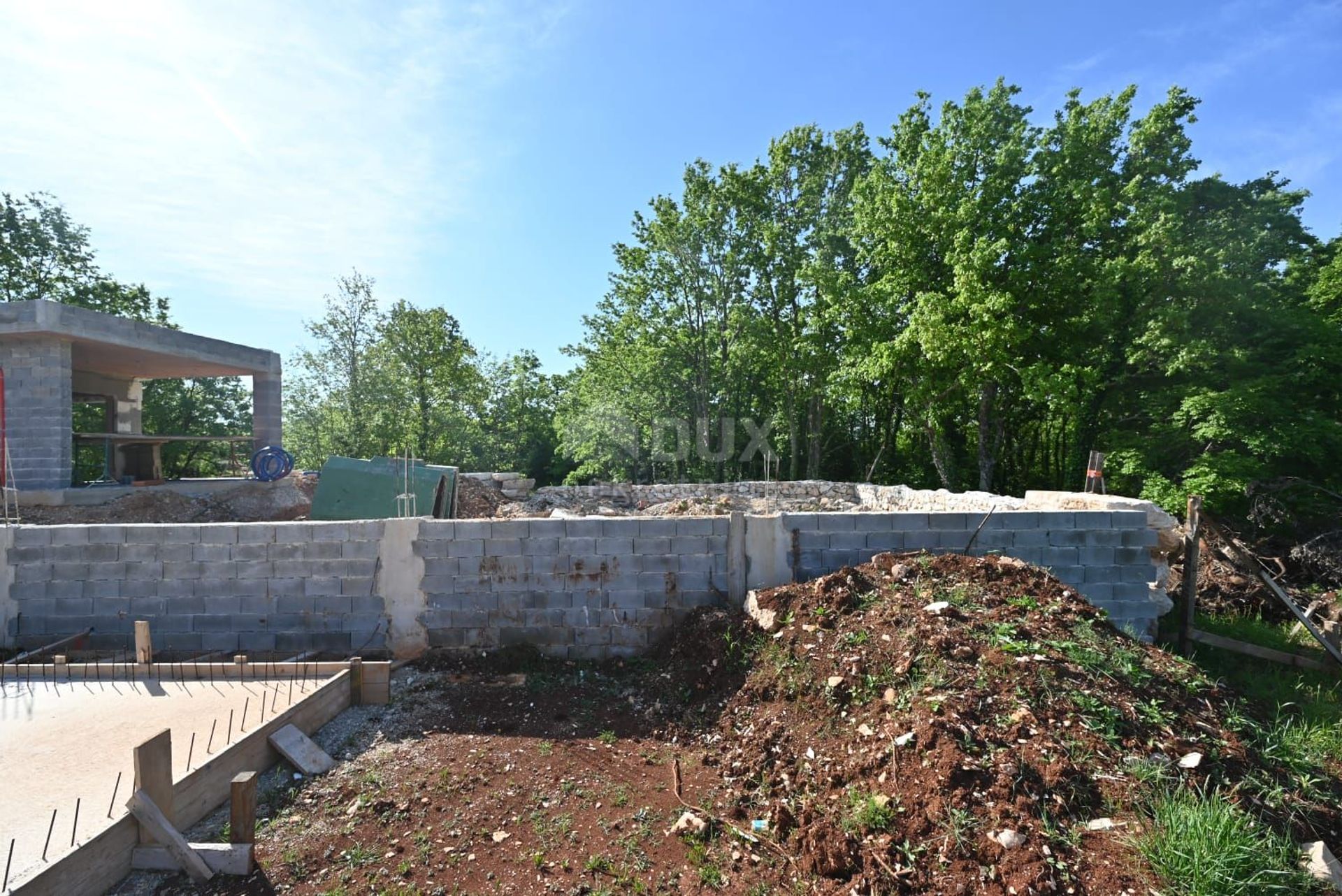 House in Svetvinčenat, Istria County 12620618