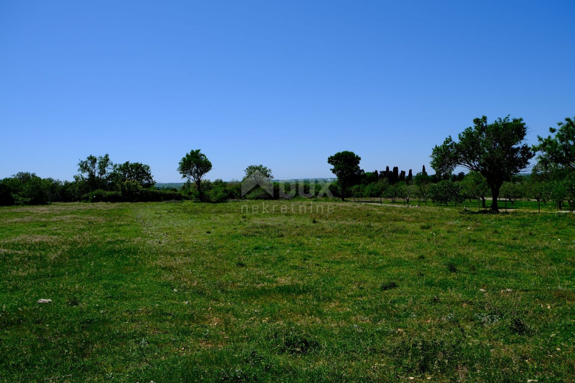 Land in Vrsi, Zadarska Zupanija 12620627