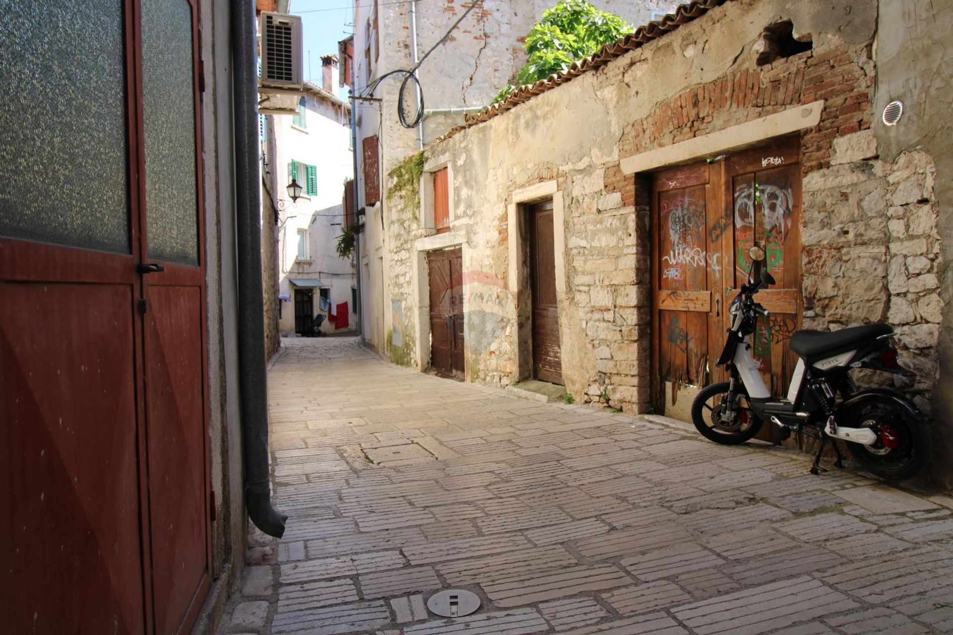 다른 에 Rovinj, Istarska županija 12625079