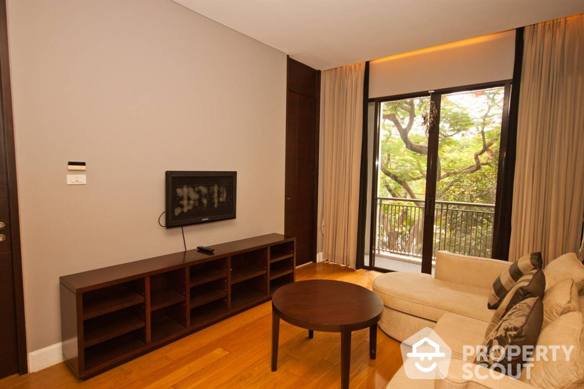 Condominium in Watthana, Krung Thep Maha Nakhon 12627296