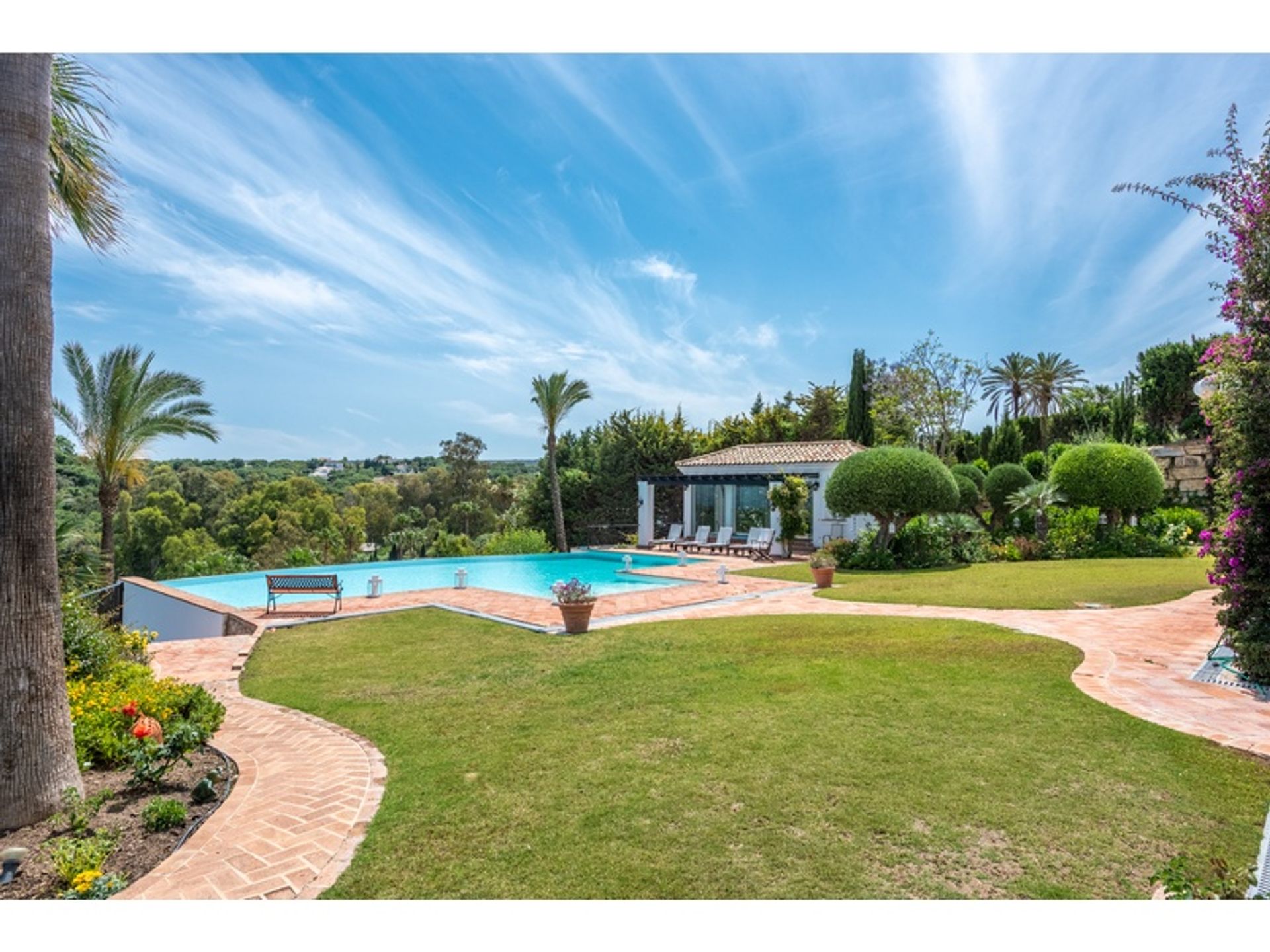 House in Pueblo Nuevo, Andalucía 12628386