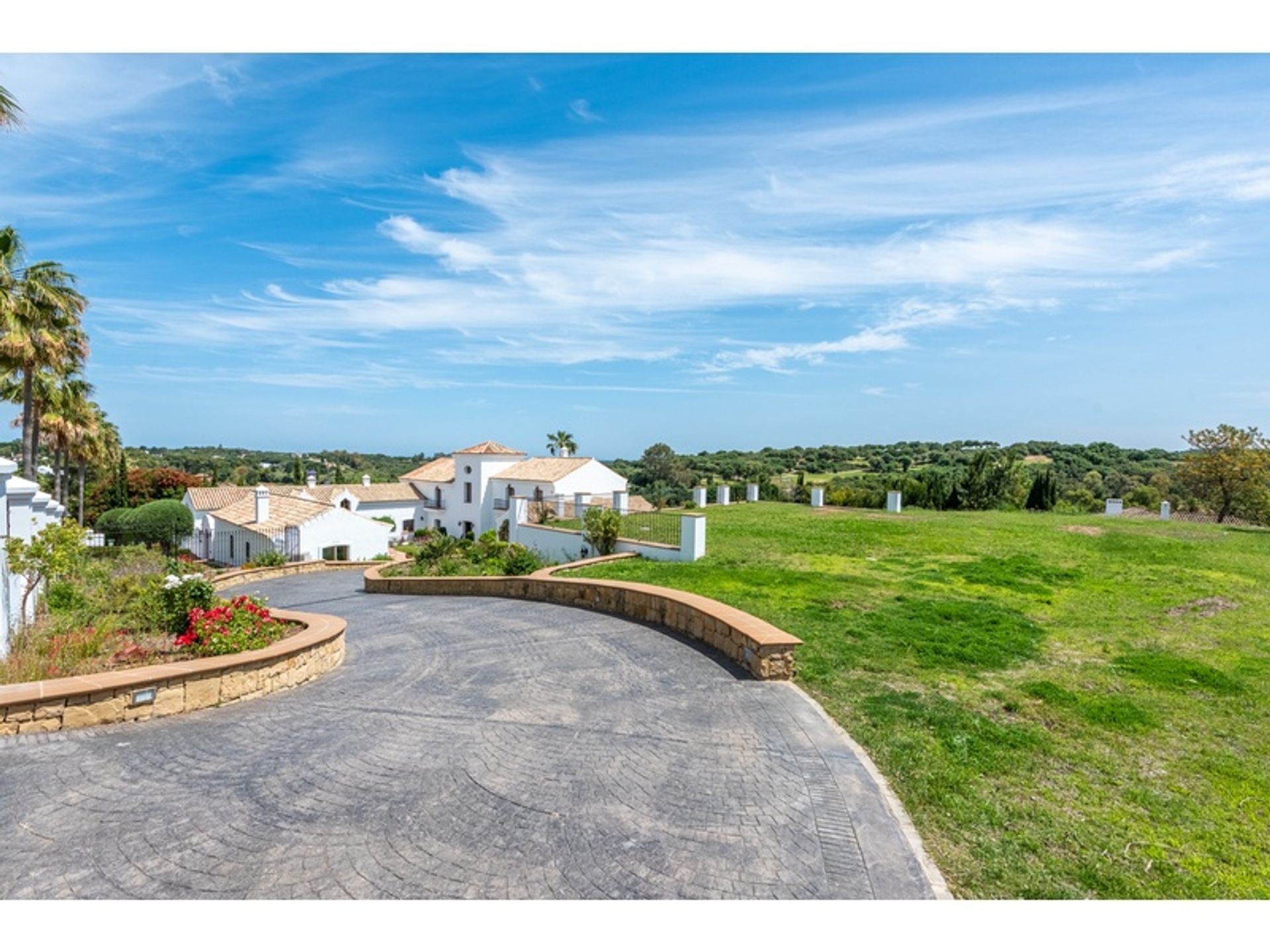 House in Pueblo Nuevo, Andalucía 12628386