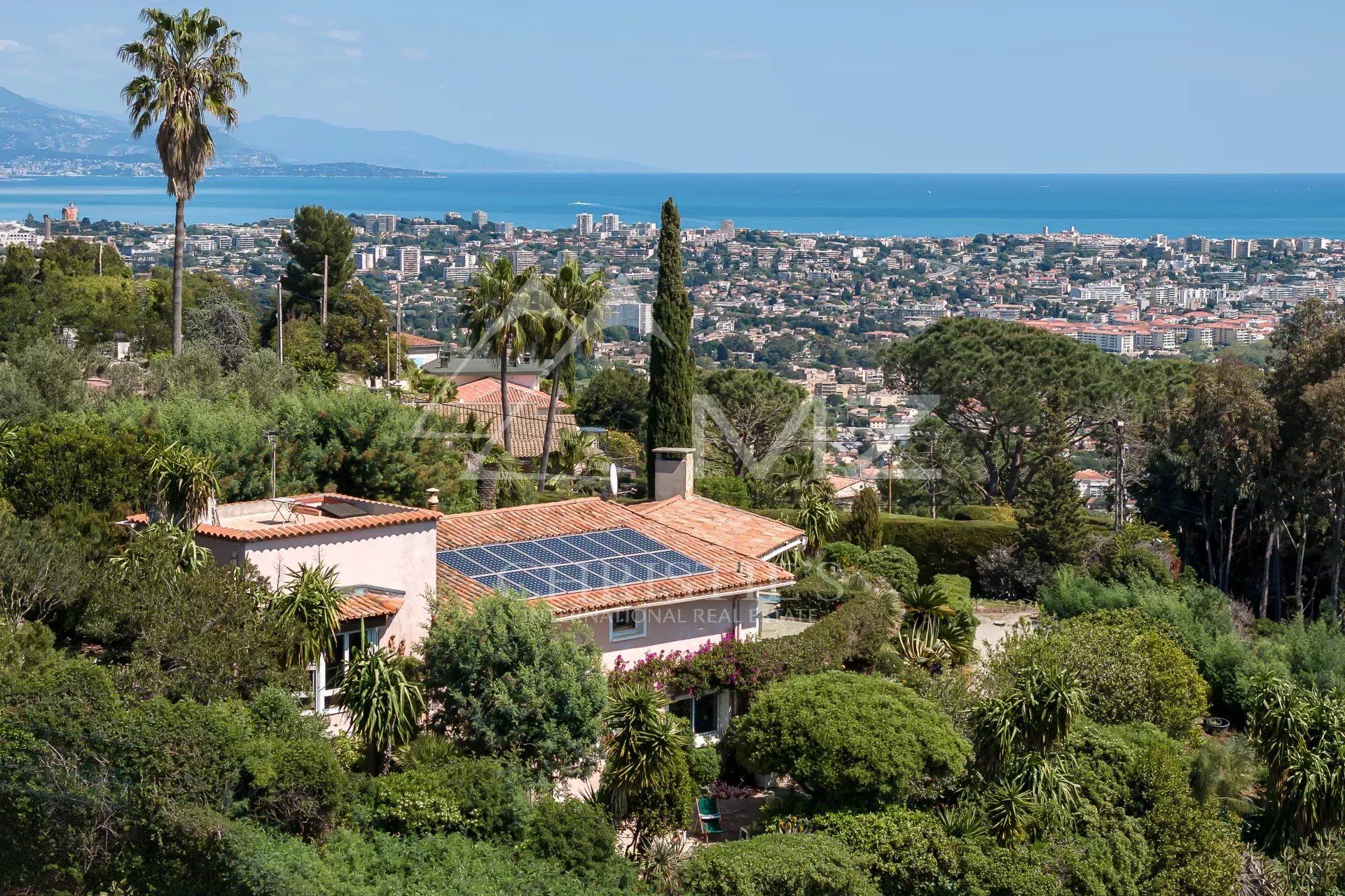 Casa nel Cannes, Alpes-Maritimes 12628472