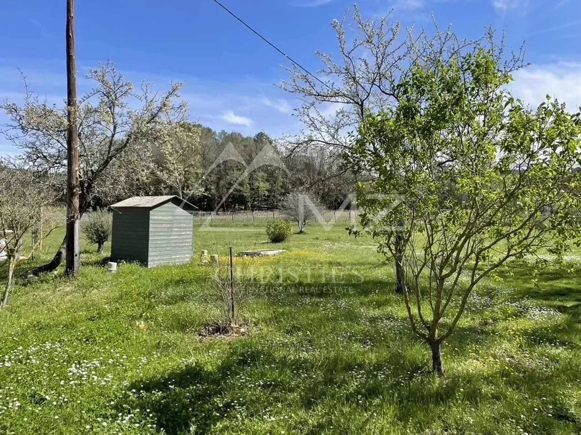 Muu sisään Tourtour, Provence-Alpes-Cote d'Azur 12628485