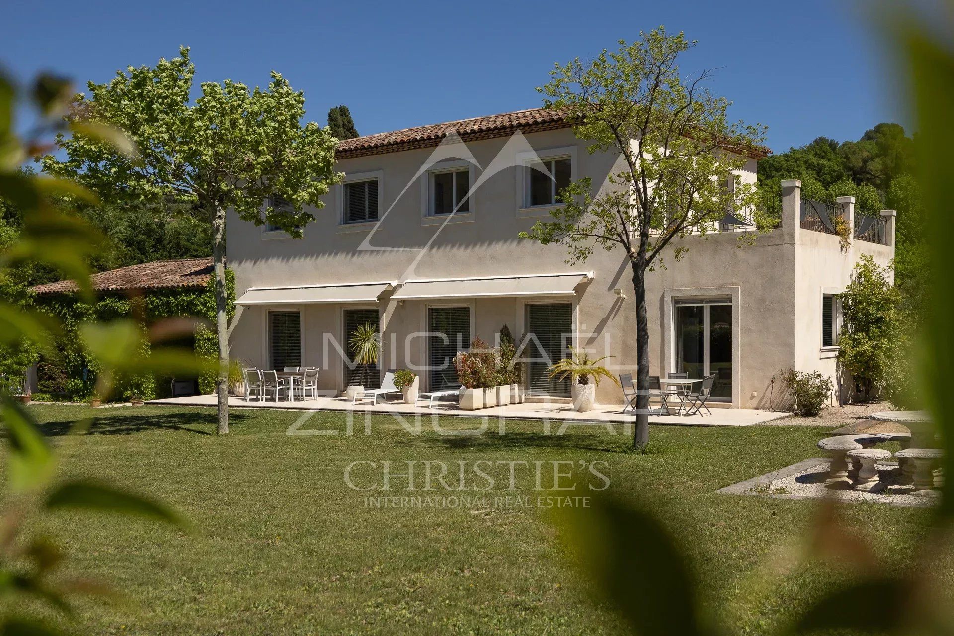 Hus i Le Plan-de-Grasse, Provence-Alpes-Cote d'Azur 12628490