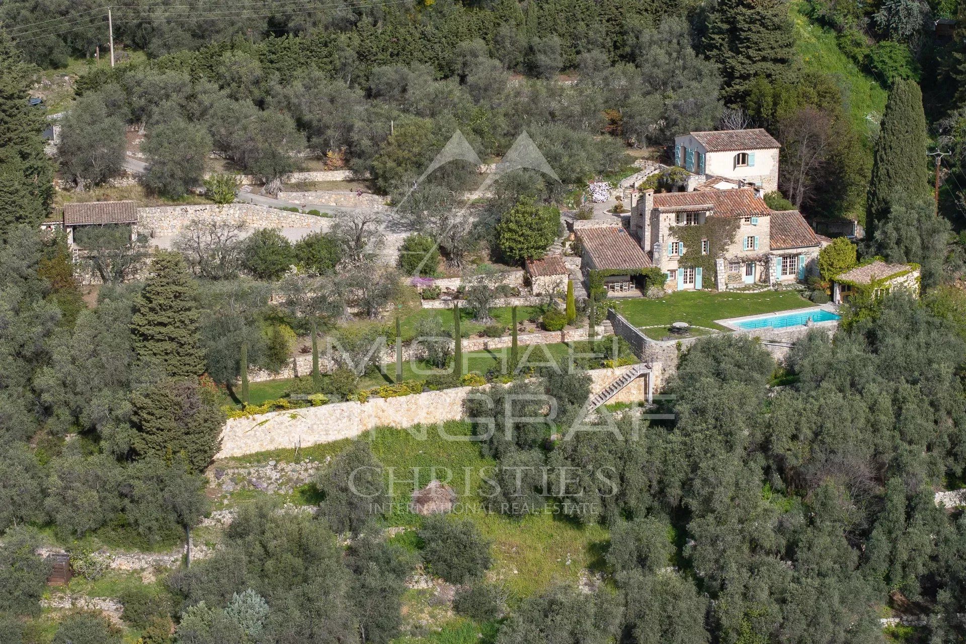 casa no Le Tignet, Alpes-Maritimes 12628502