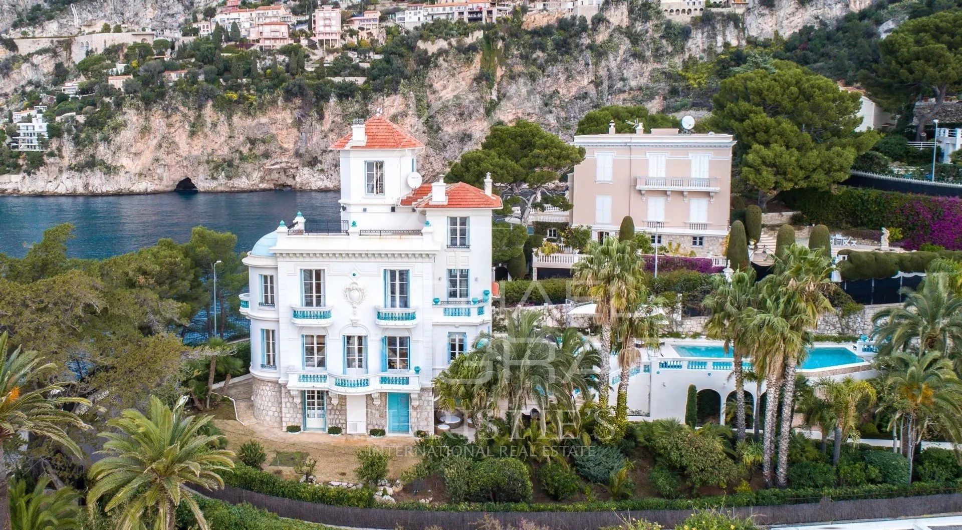 rumah dalam Cap-d'Ail, Provence-Alpes-Côte d'Azur 12628516