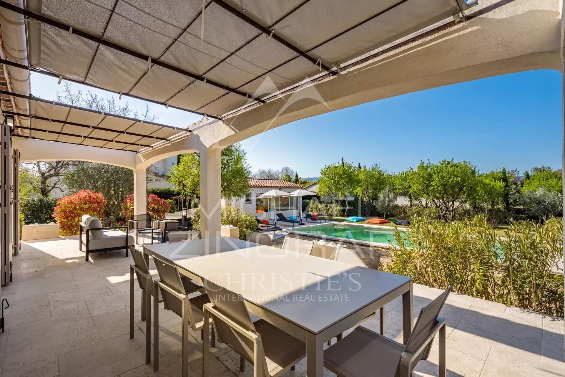 Residencial en Cabrières-d'Avignon, Vaucluse 12628520