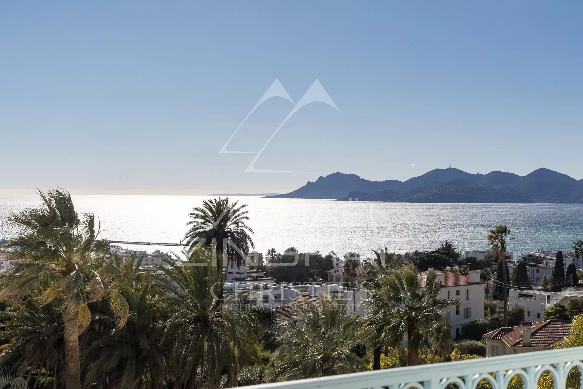 Residential in Cannes, Alpes-Maritimes 12628549