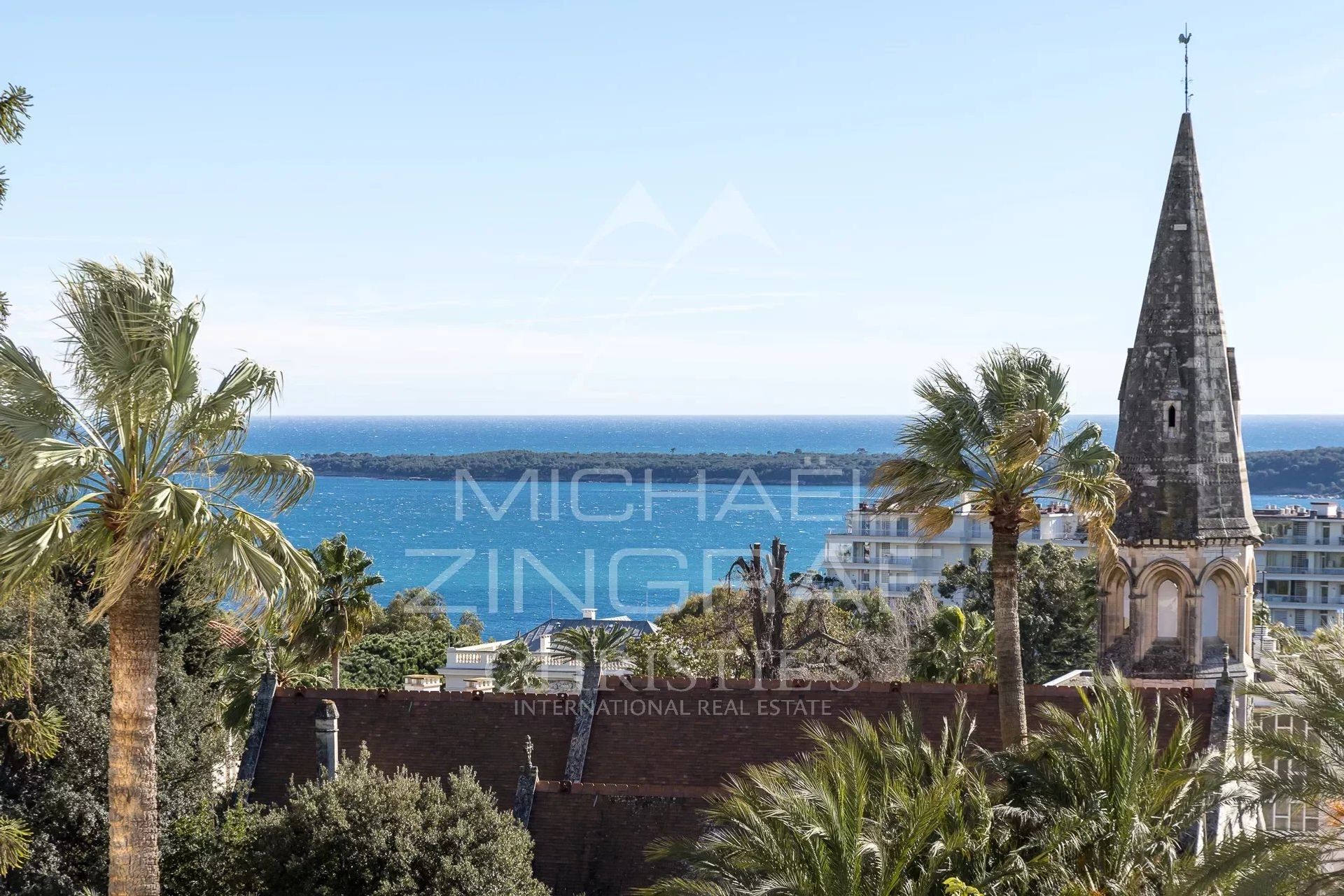 Residential in Cannes, Alpes-Maritimes 12628549