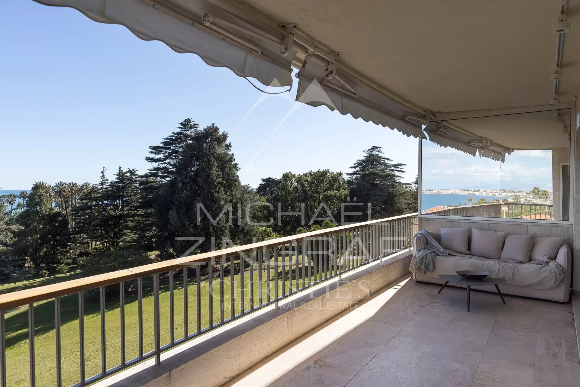 Residential in Cannes, Alpes-Maritimes 12628554