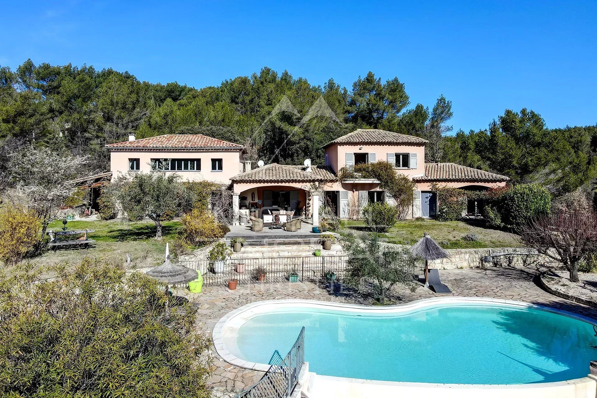 Rumah di Rognes, Provence-Alpes-Cote d'Azur 12628575