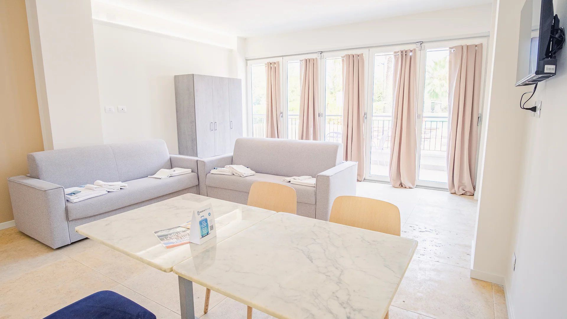 Condominium in Desenzano del Garda, Lombardije 12628614