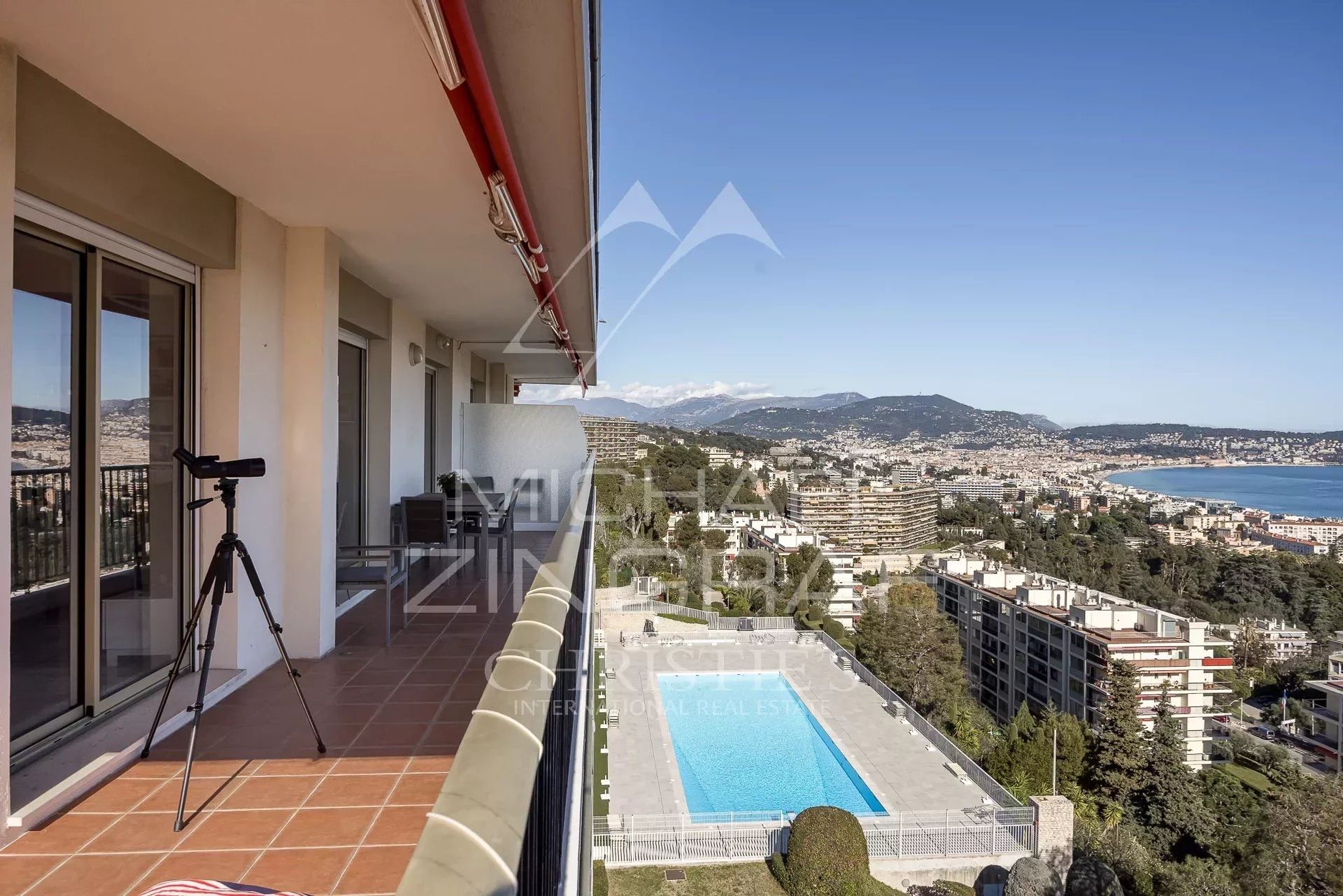 Condominium in Sainte-Helene, Provence-Alpes-Cote d'Azur 12628621