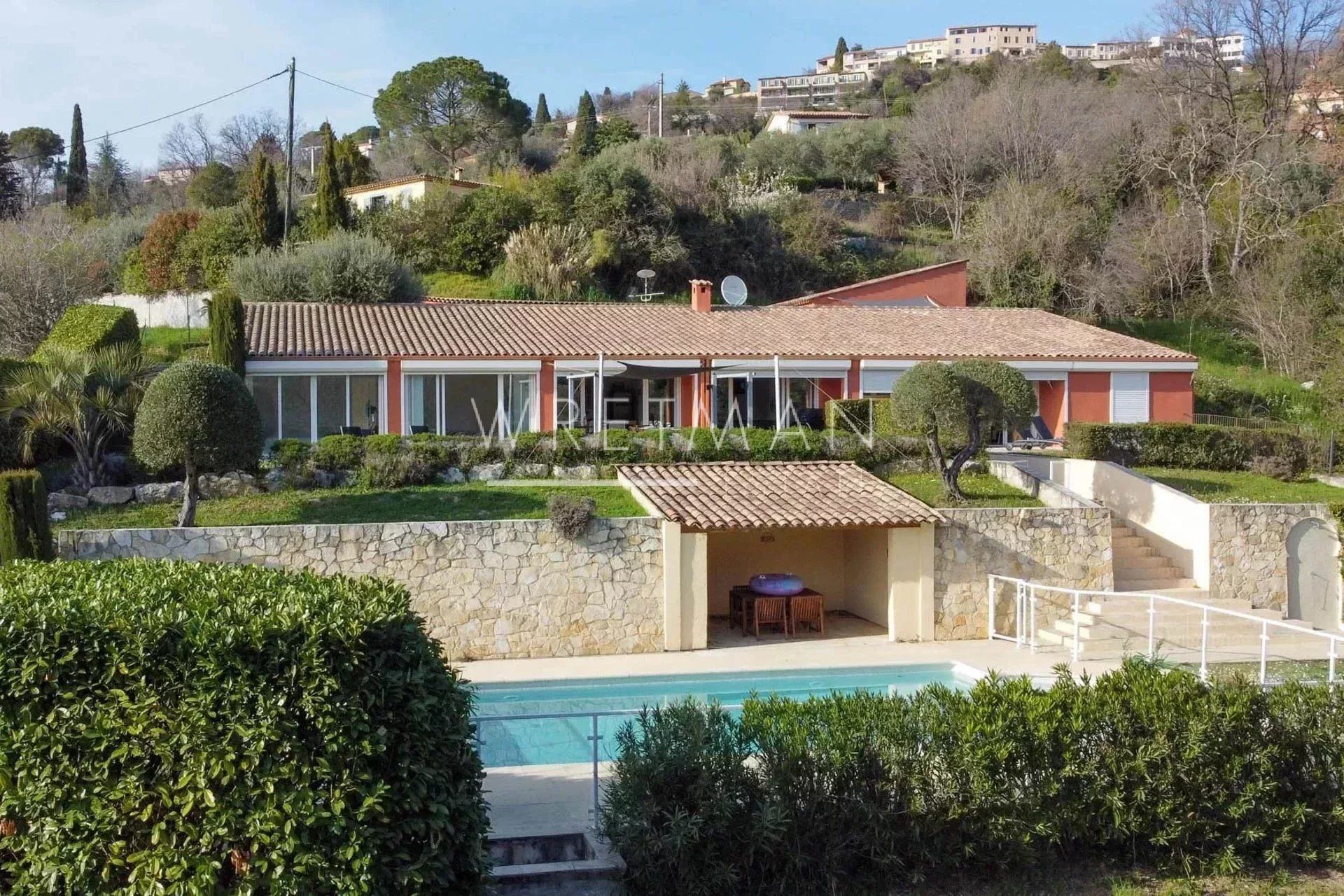 rumah dalam Montauroux, Provence-Alpes-Côte d'Azur 12628773