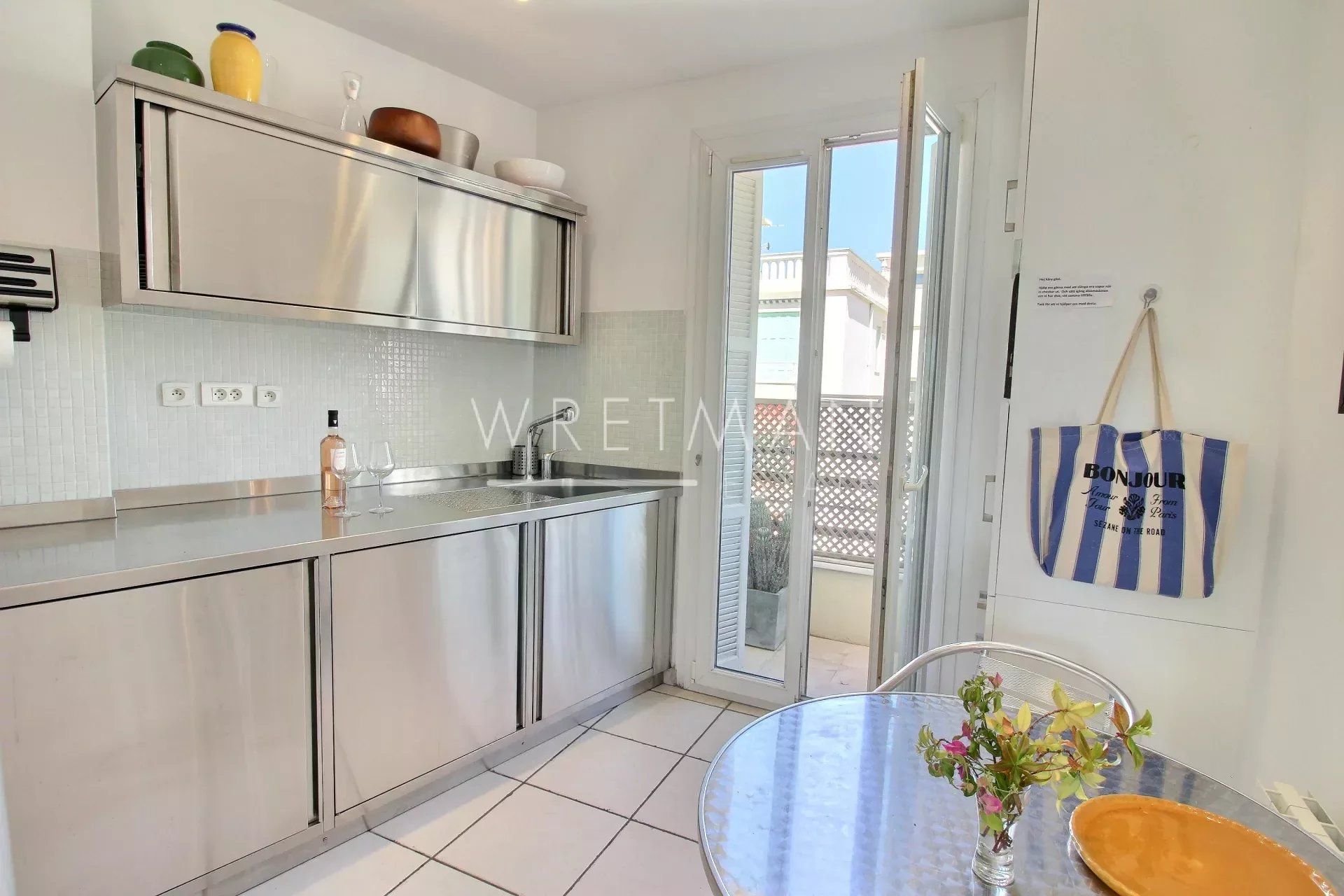 Condominium in Nice, Alpes-Maritimes 12628842