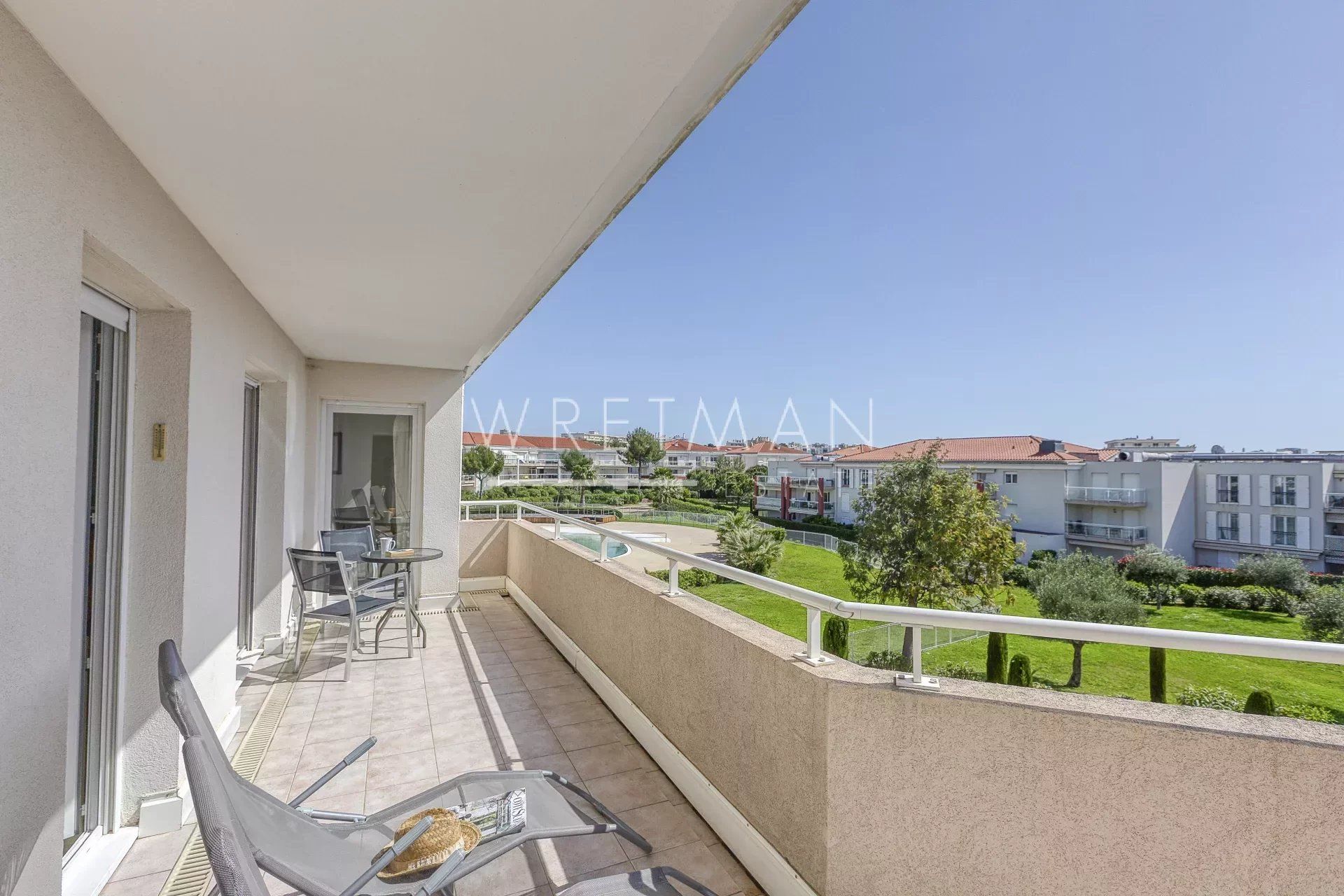 Condominio nel Antibes, Alpes-Maritimes 12628850