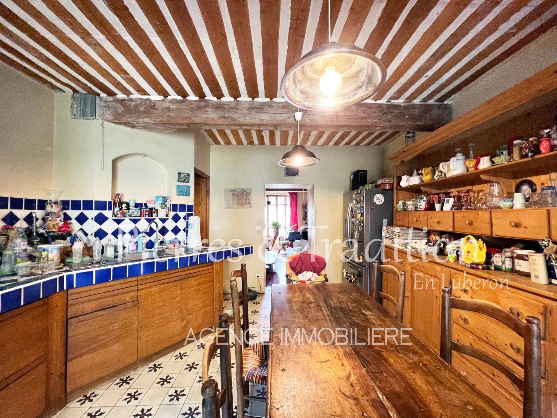 بيت في Goult, Provence-Alpes-Cote d'Azur 12628867