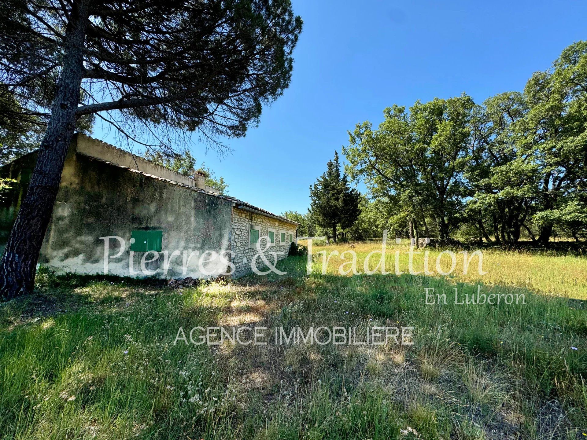 loger dans Saint-Martin-de-Castillon, Vaucluse 12628873