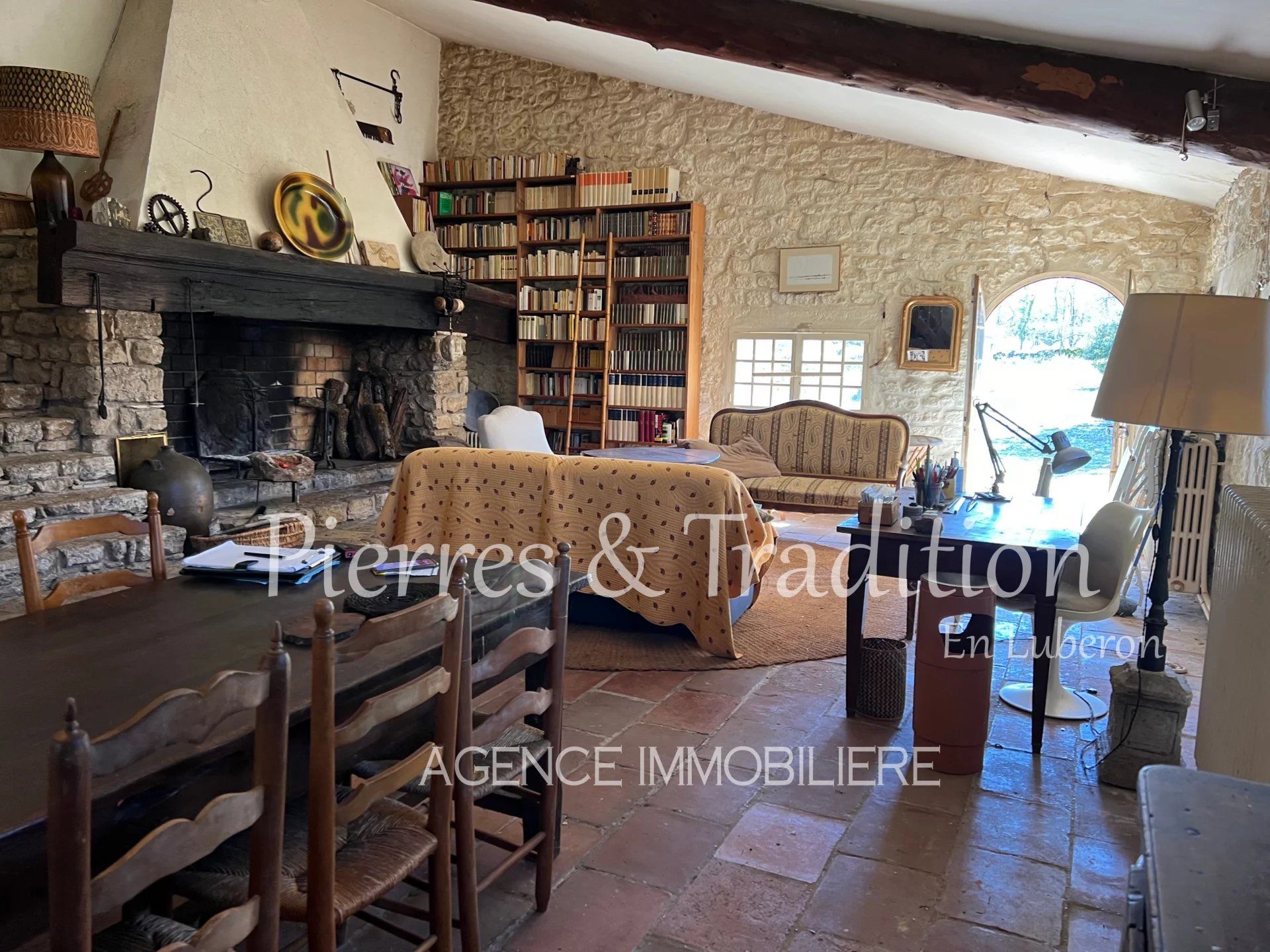 loger dans Saint-Martin-de-Castillon, Vaucluse 12628873