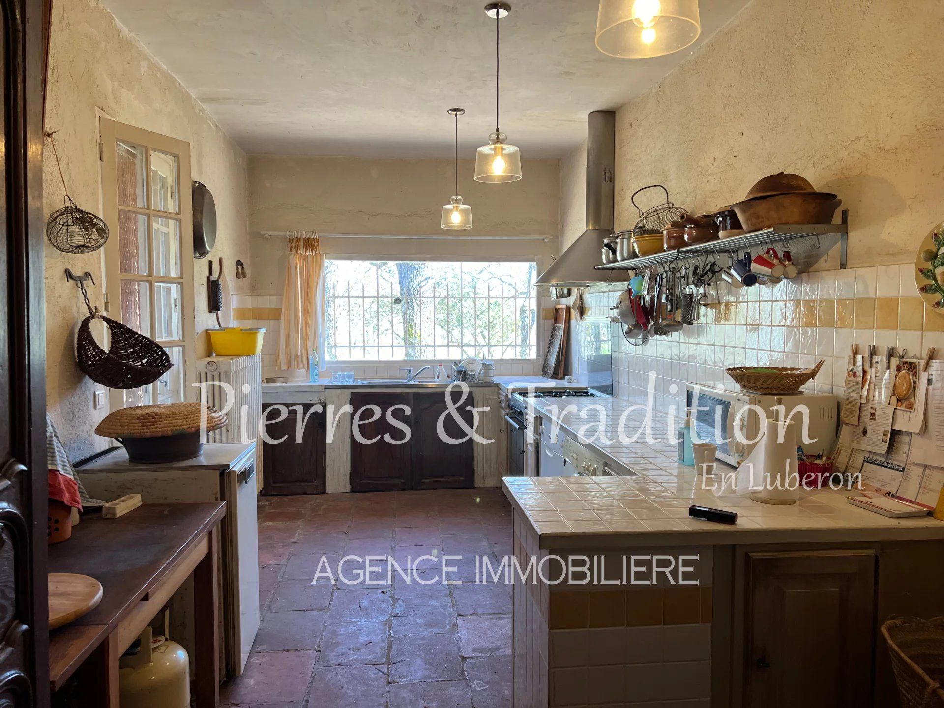 loger dans Saint-Martin-de-Castillon, Vaucluse 12628873