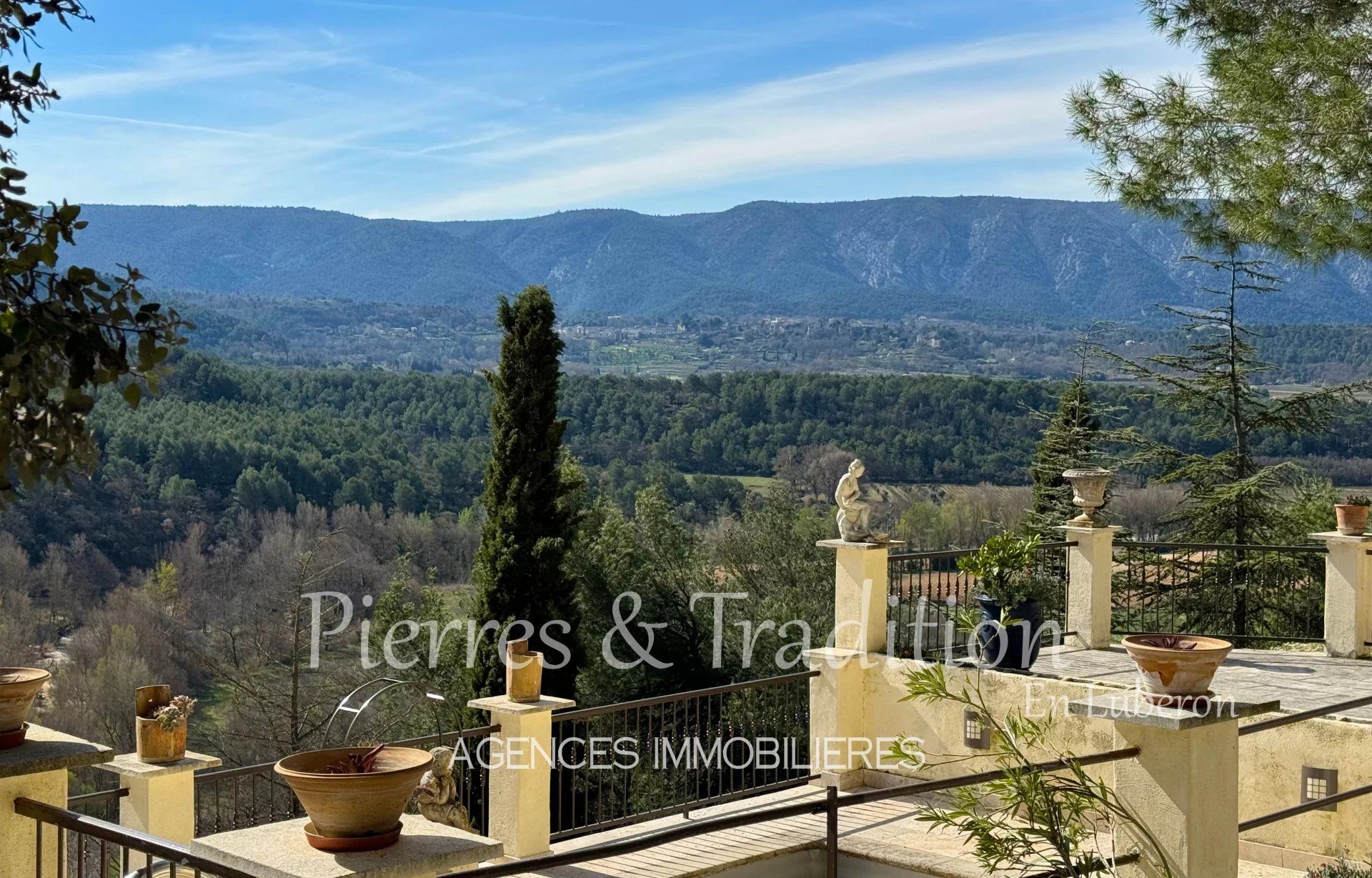 Huis in Goult, Provence-Alpes-Côte d'Azur 12628894