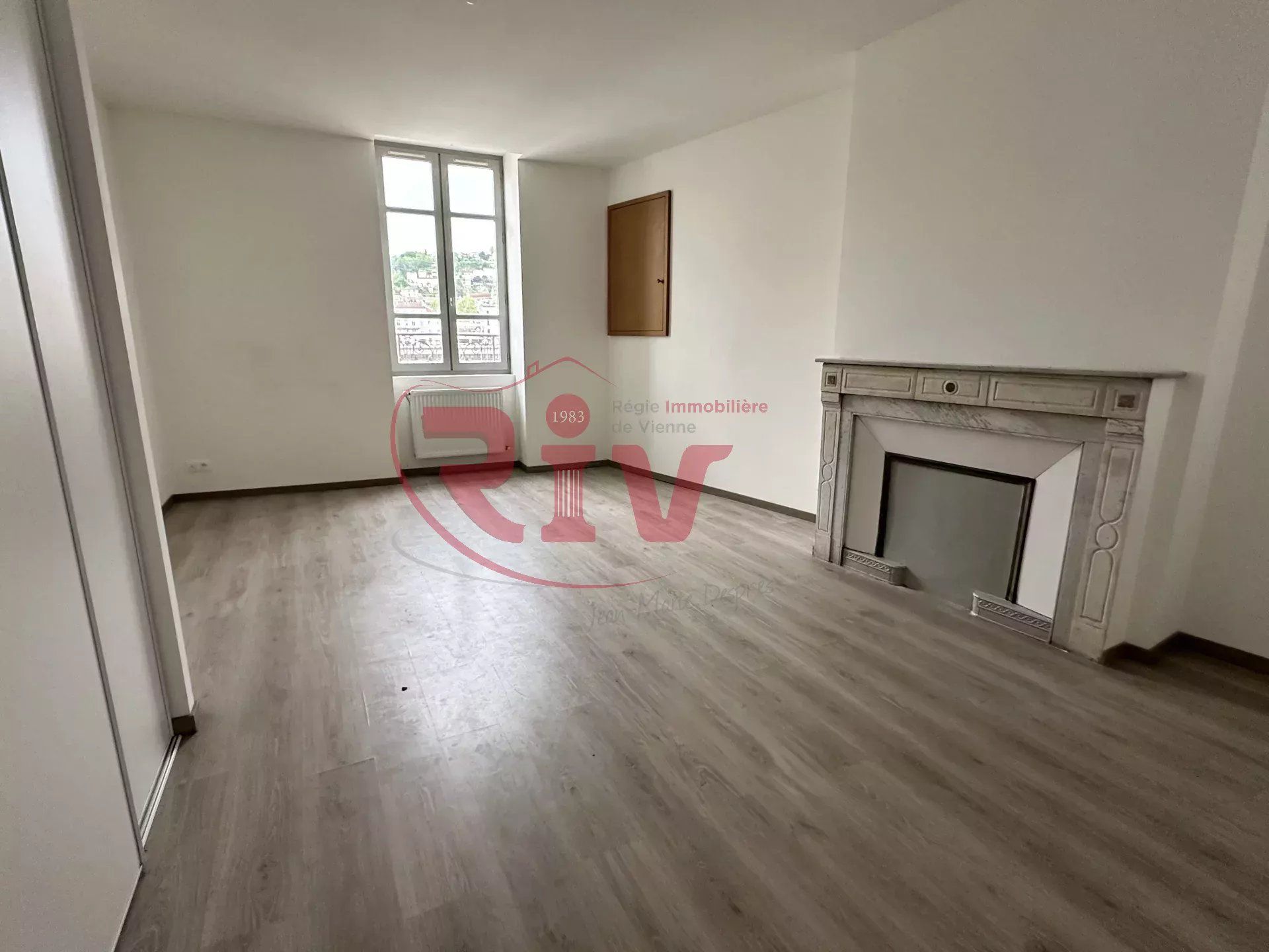 سكني في Sainte-Colombe, Rhône 12629079