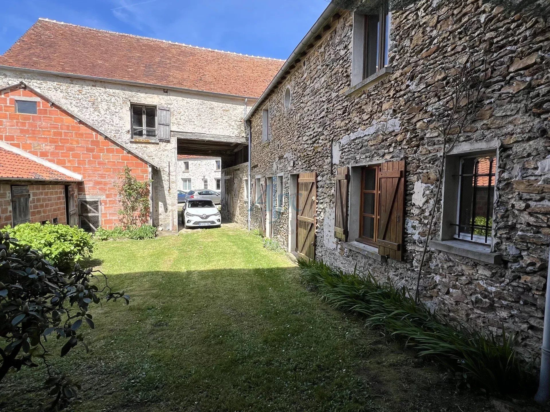 Haus im Saint-Rémy-la-Vanne, Seine-et-Marne 12629116