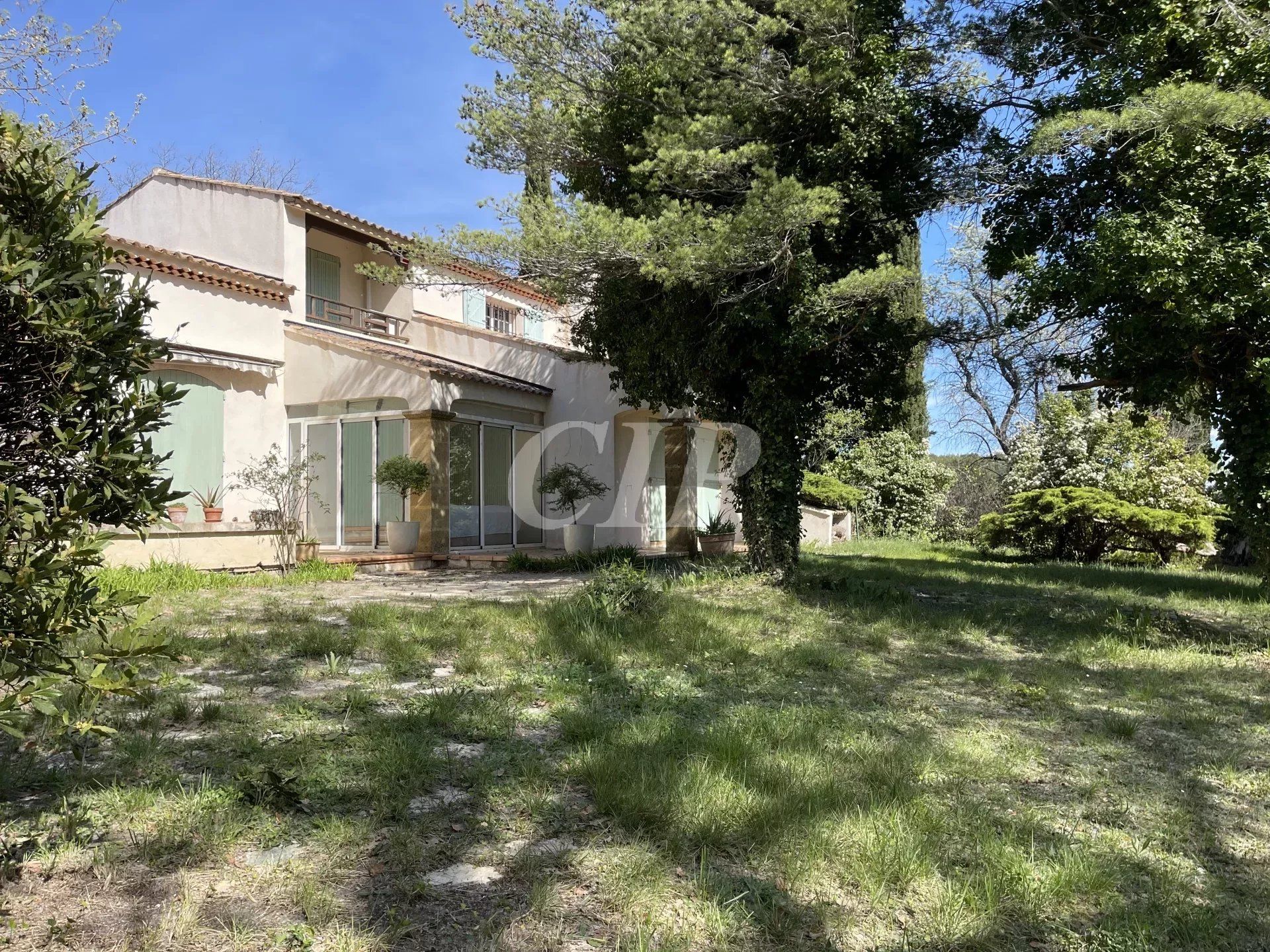 casa en Saint-Cannat, Bouches-du-Rhône 12629325