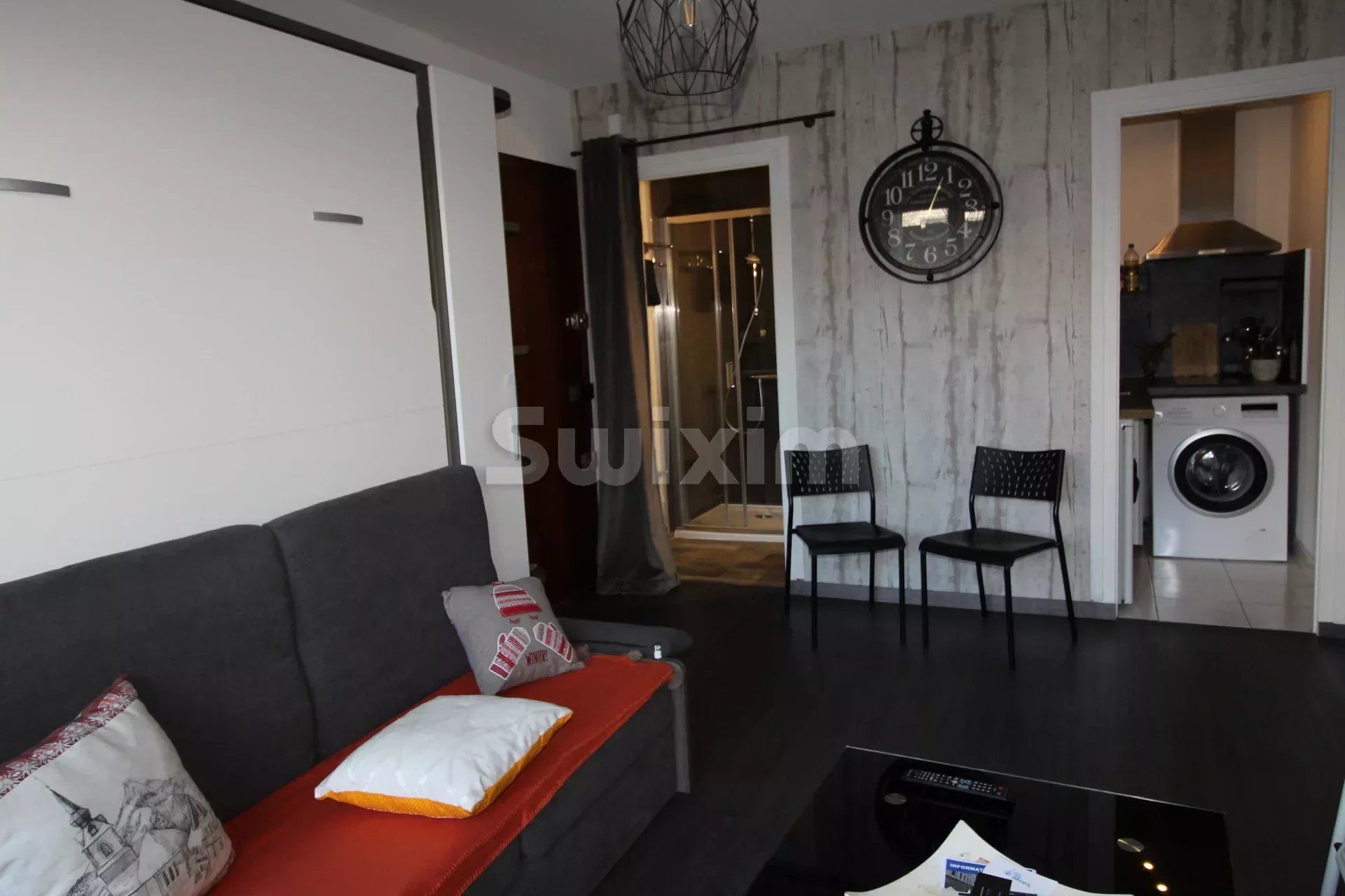 Condominium in Aix-les-Bains, Auvergne-Rhone-Alpes 12629330