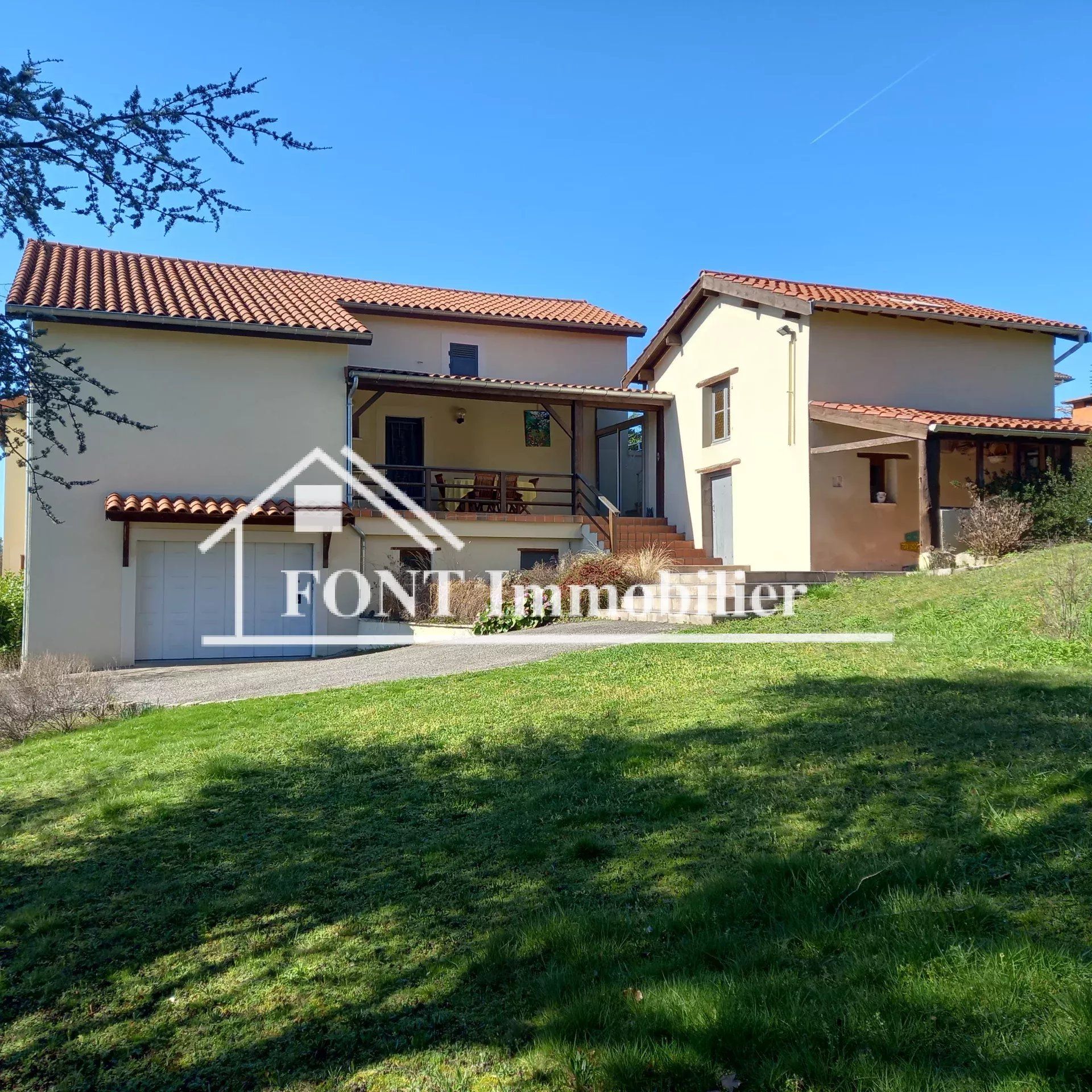 casa no Cellieu, Auvergne-Rhone-Alpes 12629489