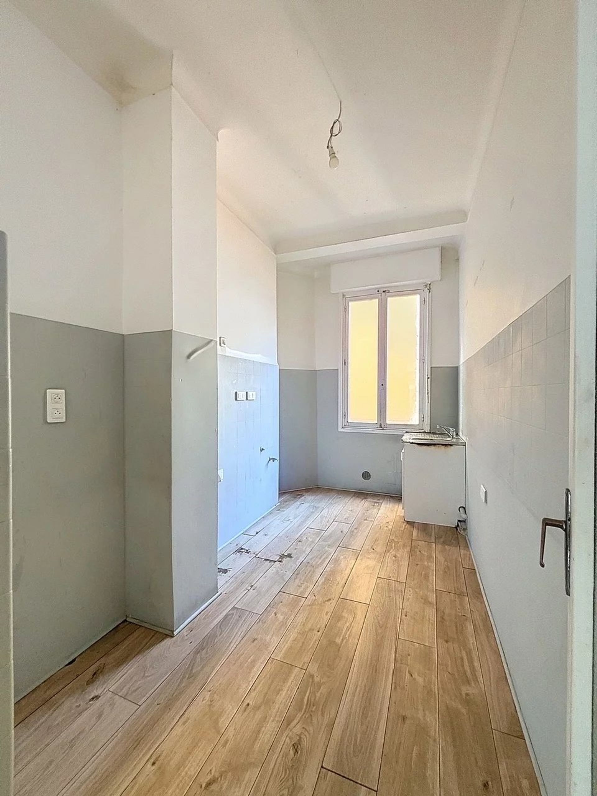 Condominium in Nice, Alpes-Maritimes 12629503