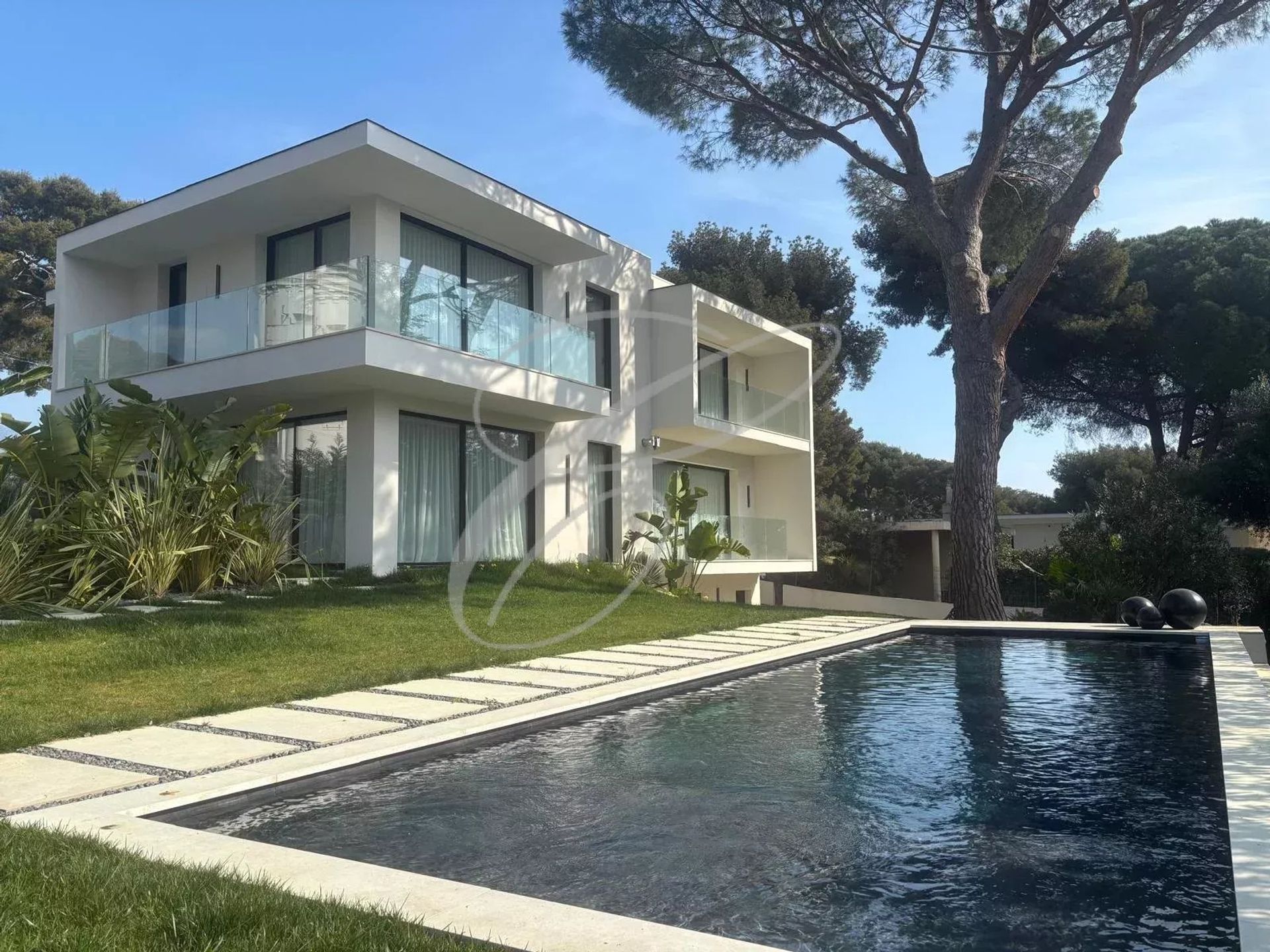 Residentieel in Roquebrune-Cap-Martin, Alpes-Maritimes 12629583