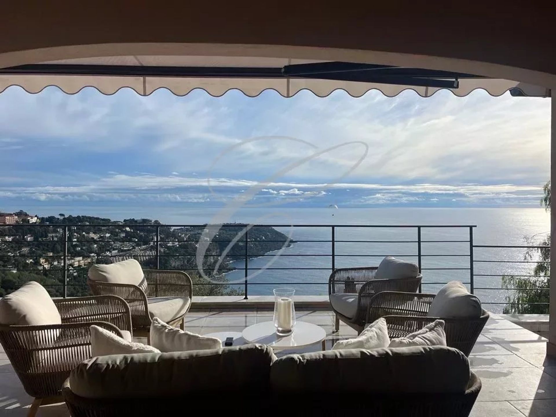 Residencial en Roquebrune-Cap-Martin, Alpes-Maritimes 12629592