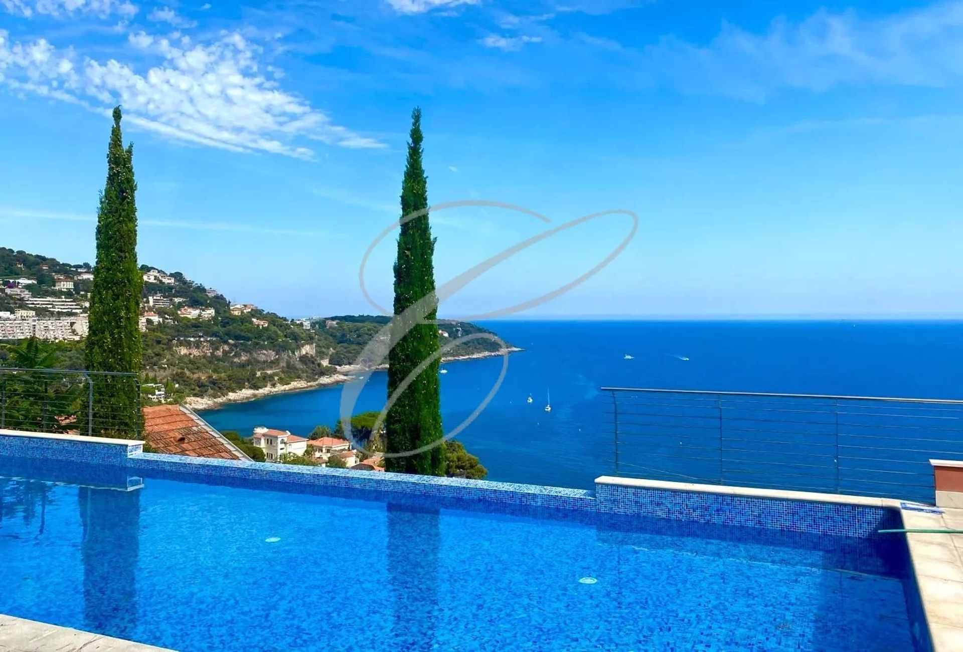 Residenziale nel Roquebrune-Cap-Martin, Alpes-Maritimes 12629594